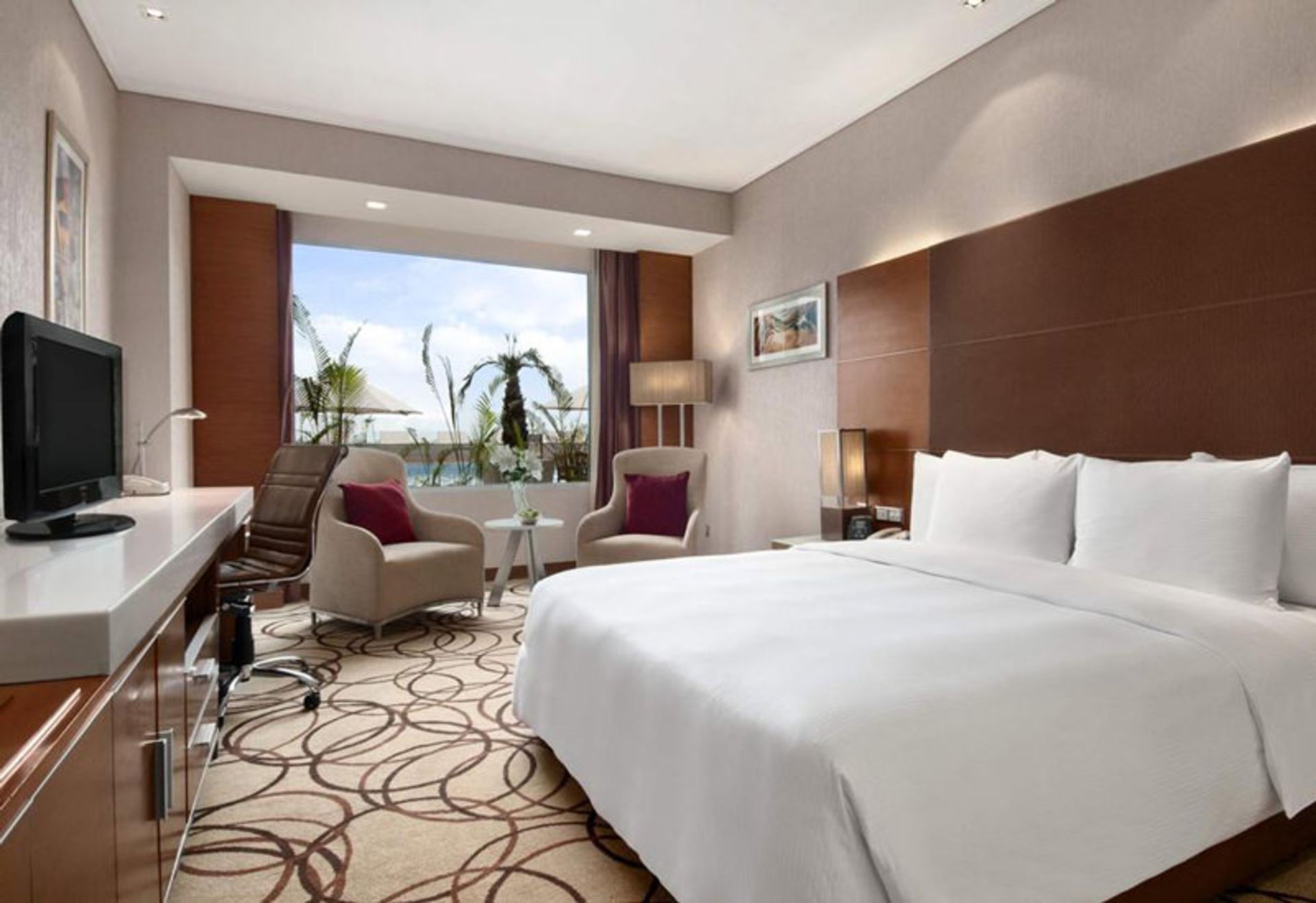 هتل پیکادیلی دهلی نو (Piccadily Hotel New Delhi)