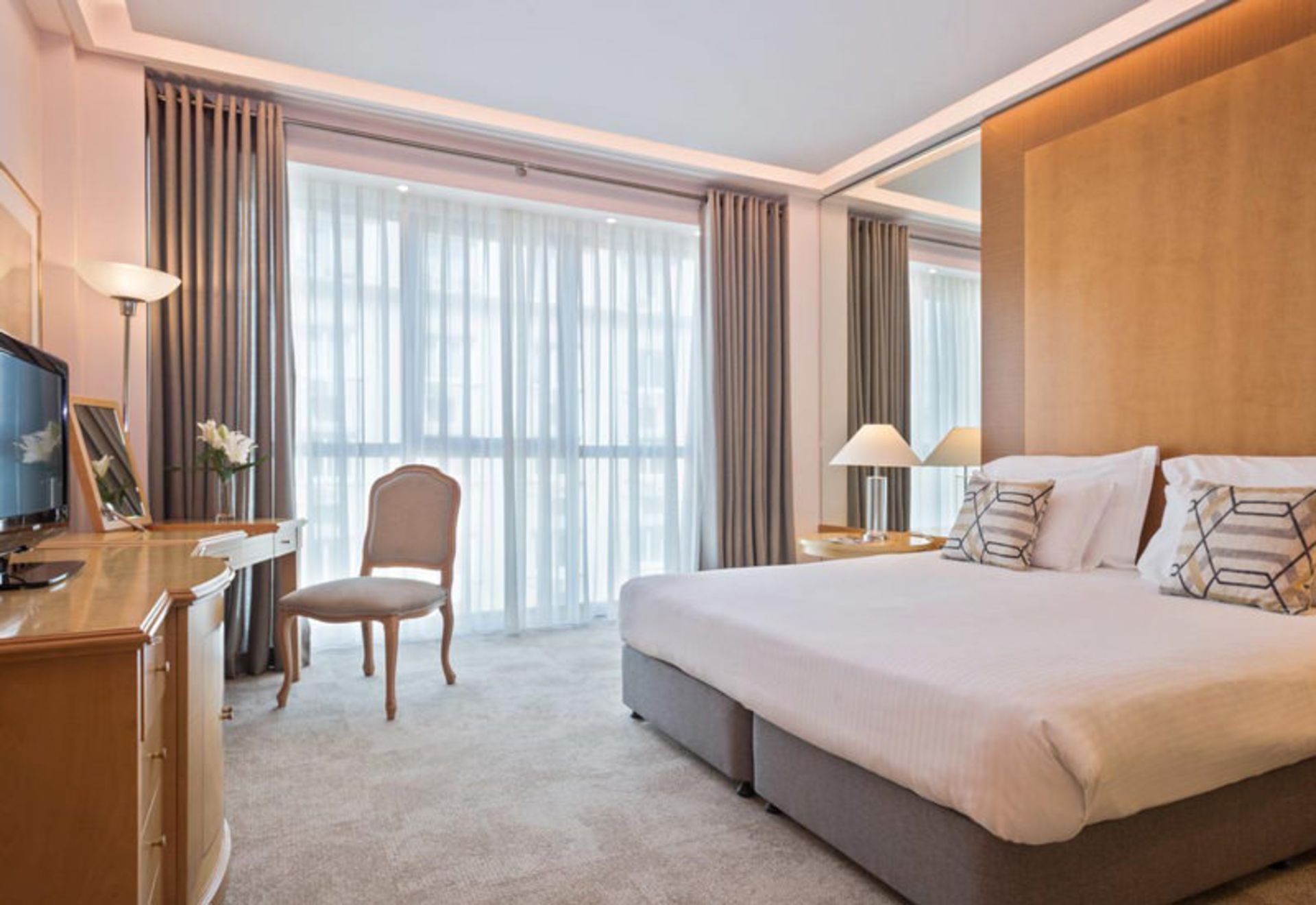 هتل ملیا آتن (Melia Athens)