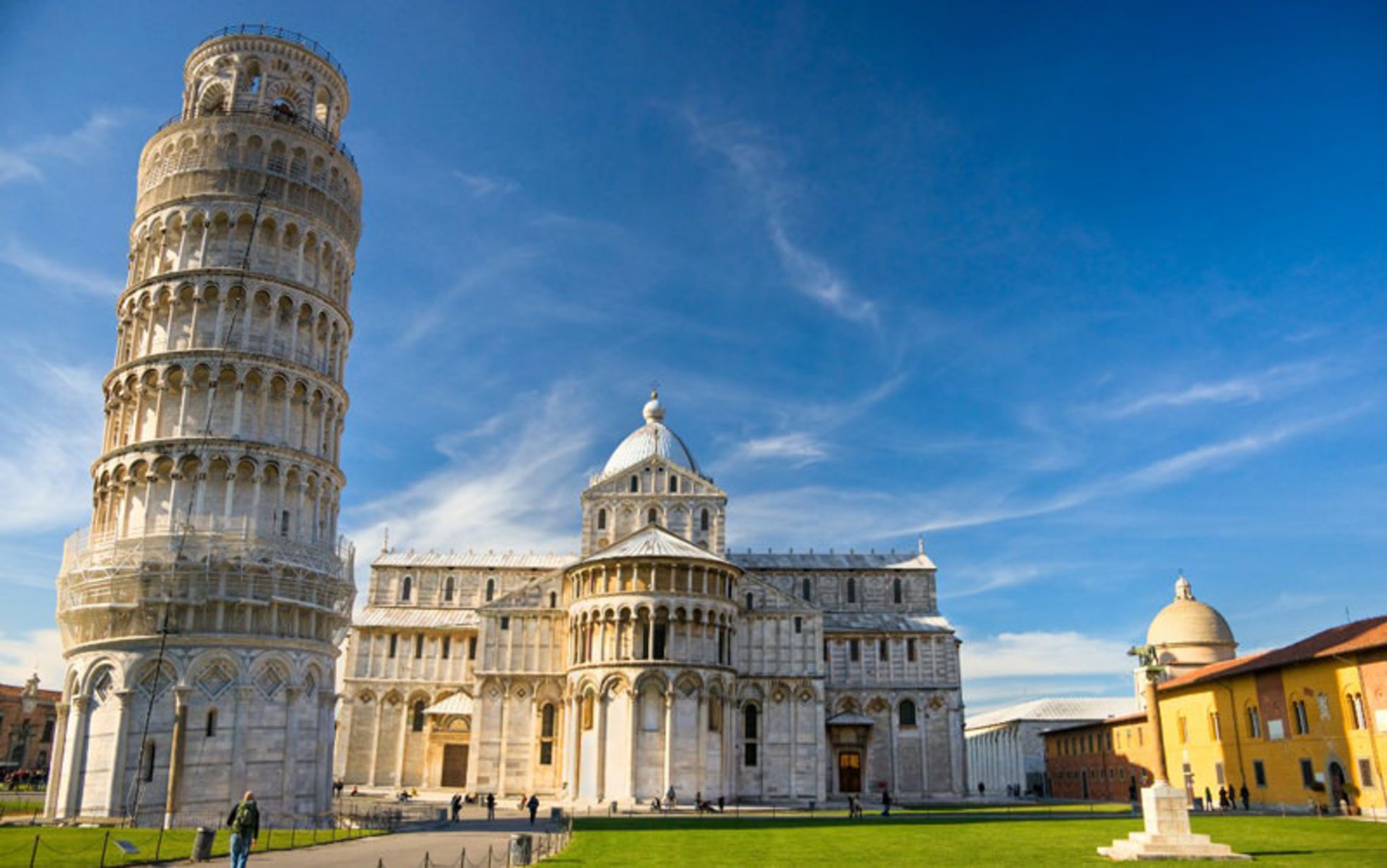 برج کج پیزا (Leaning Tower of Pisa)