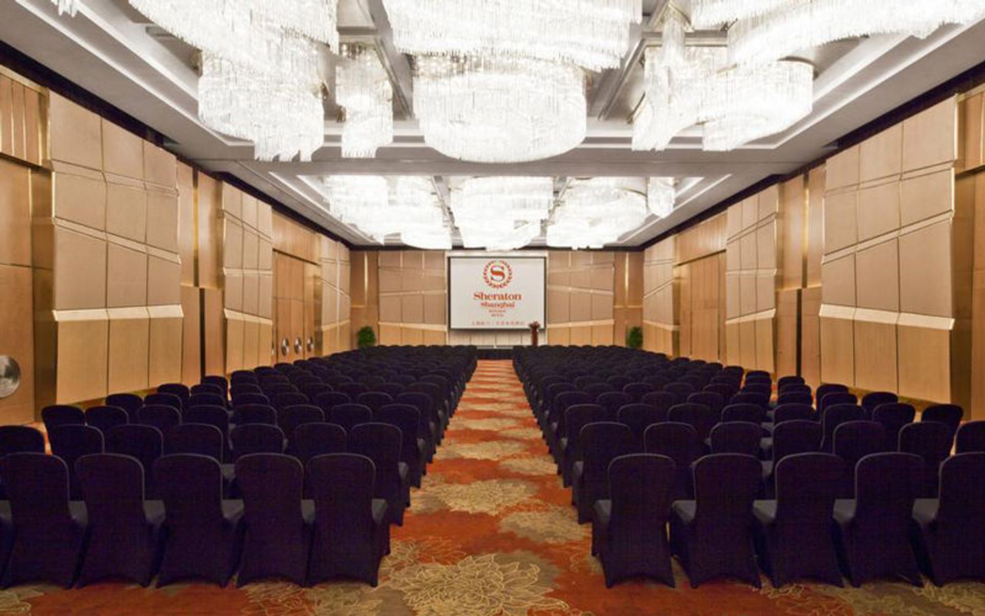 هتل شرایتون شانگهای هونگکو (Sheraton Shanghai Hongkou Hotel)