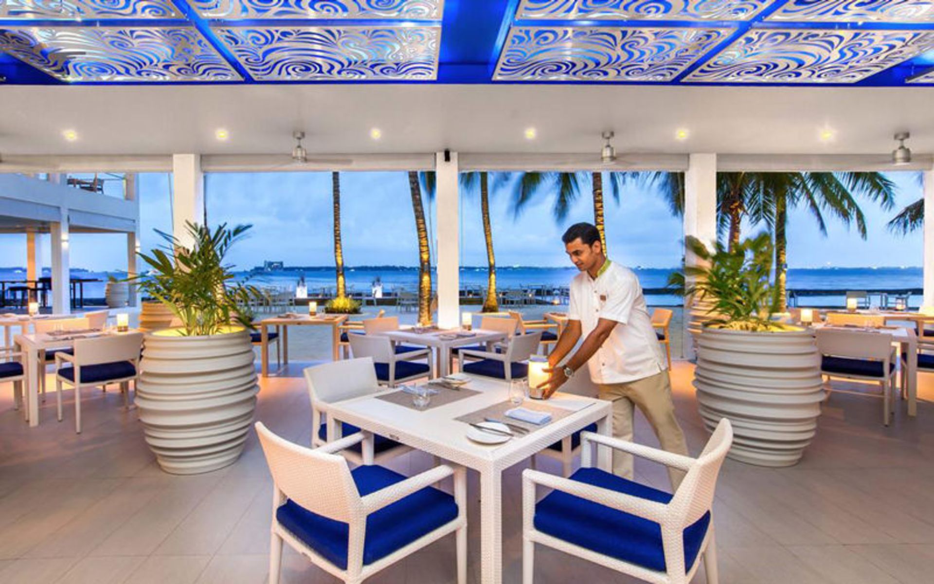 هتل کورومبا مالدیو (Kurumba Maldives)