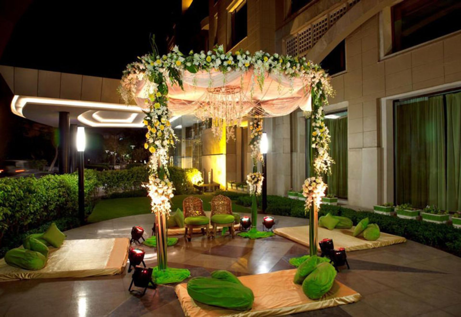 هتل رادیسون بلو پلازا دهلی ایرپورت (Radisson Blu Plaza Delhi Airport)