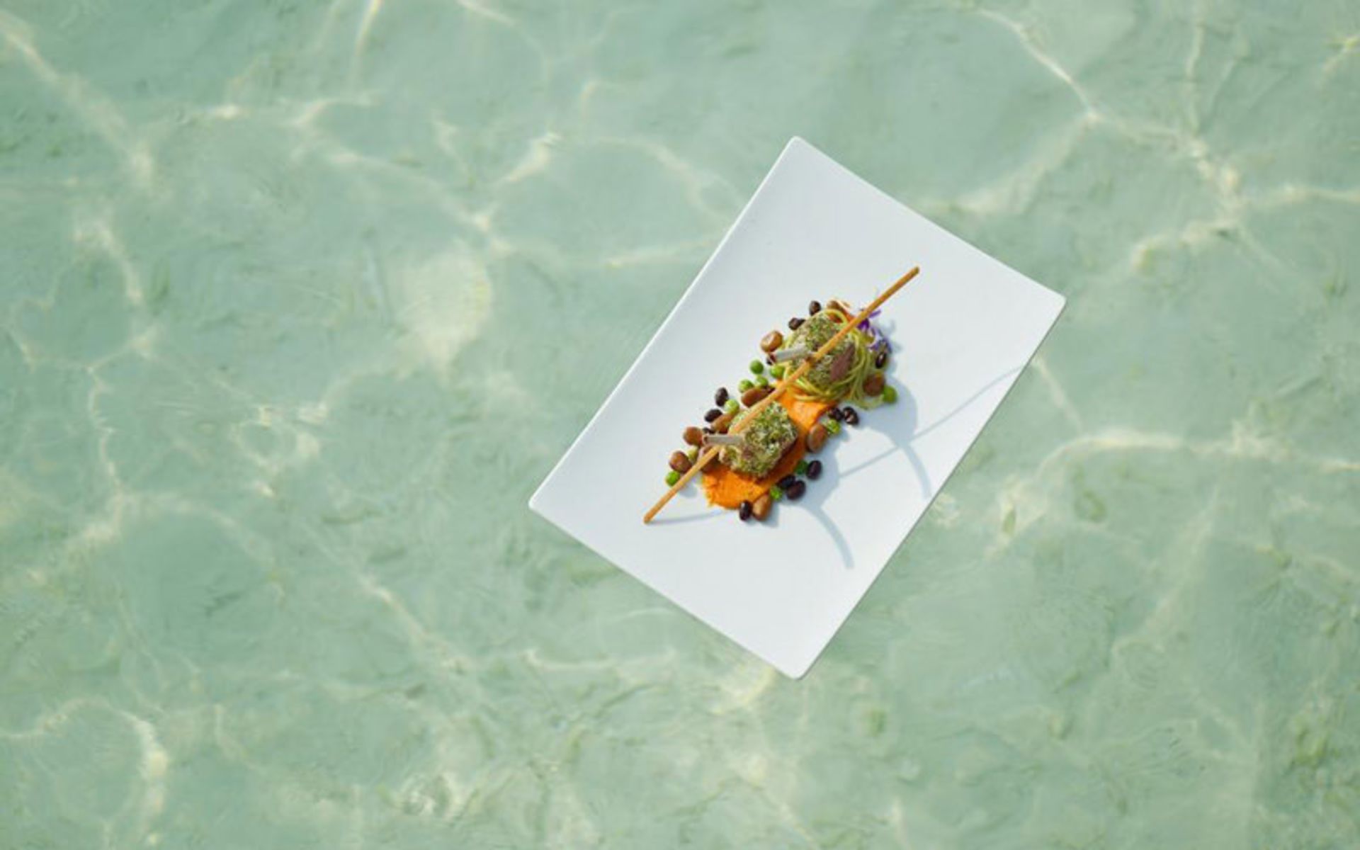 هتل رویال ایلند ریزورت اند اسپا (Royal Island Resort & Spa)