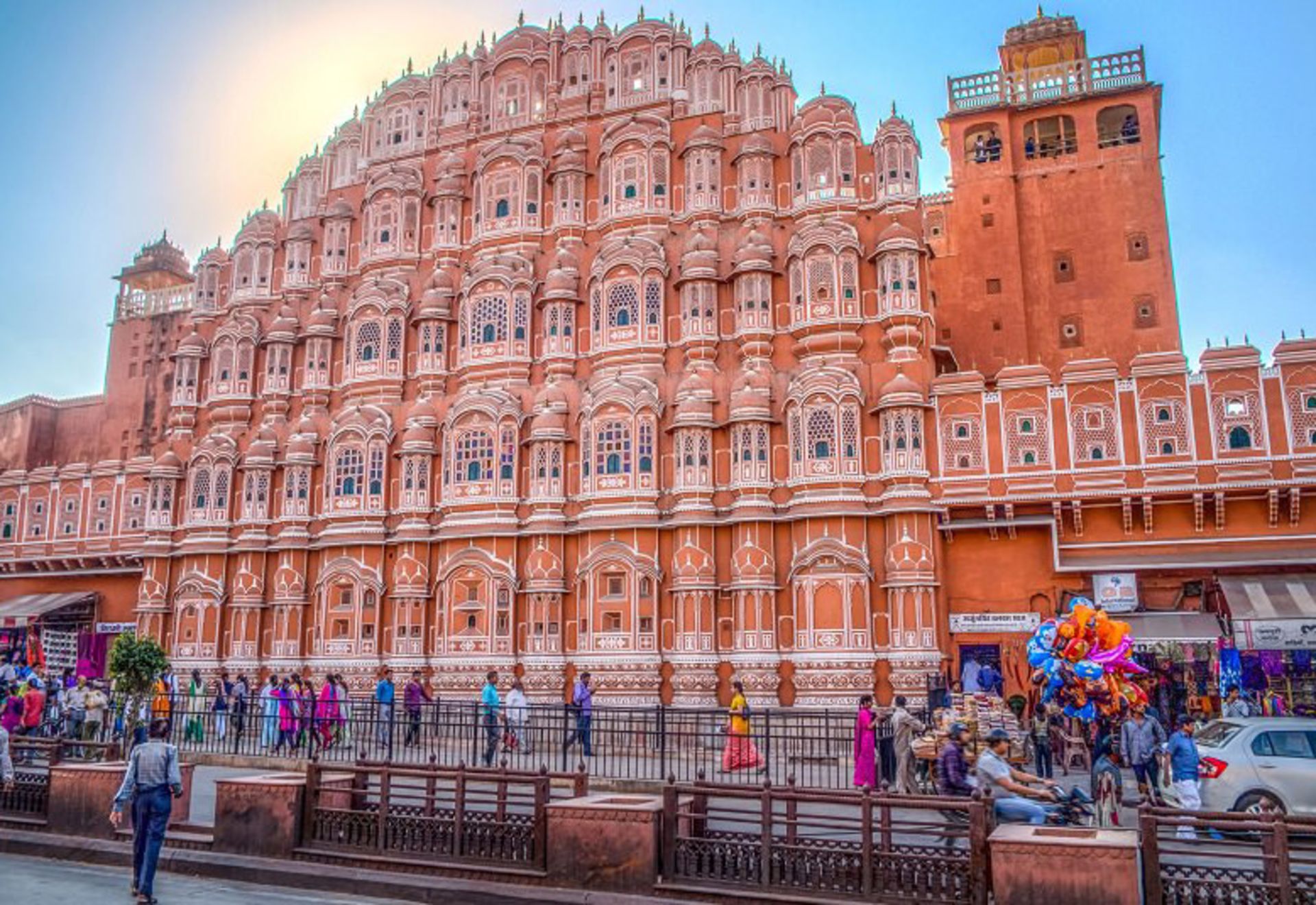 هاوا محل (Hawa Mahal)
