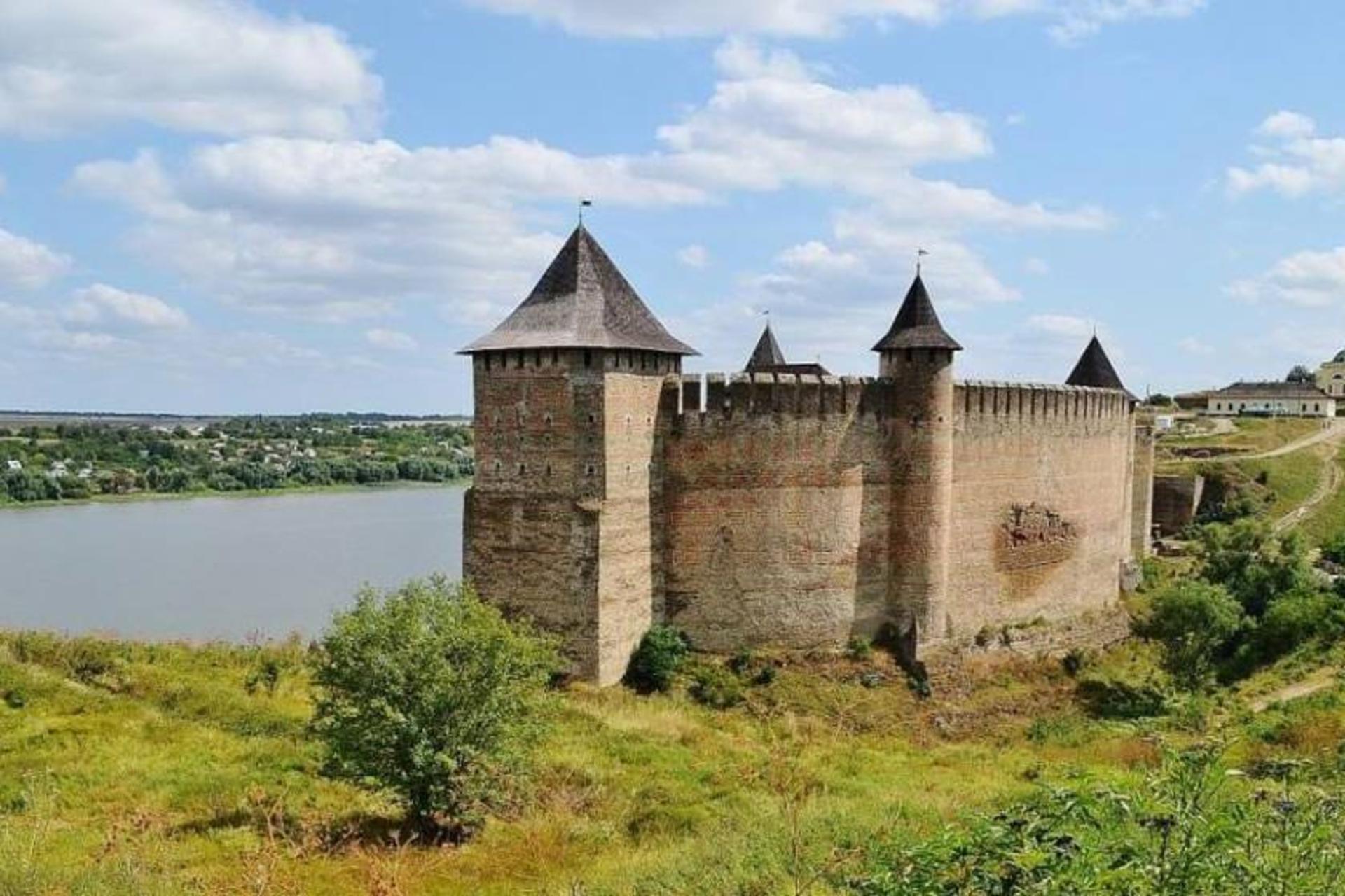 قلعه خوتین