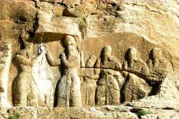 سنگ‌نگاره پادشاهی اردشیر بابکان