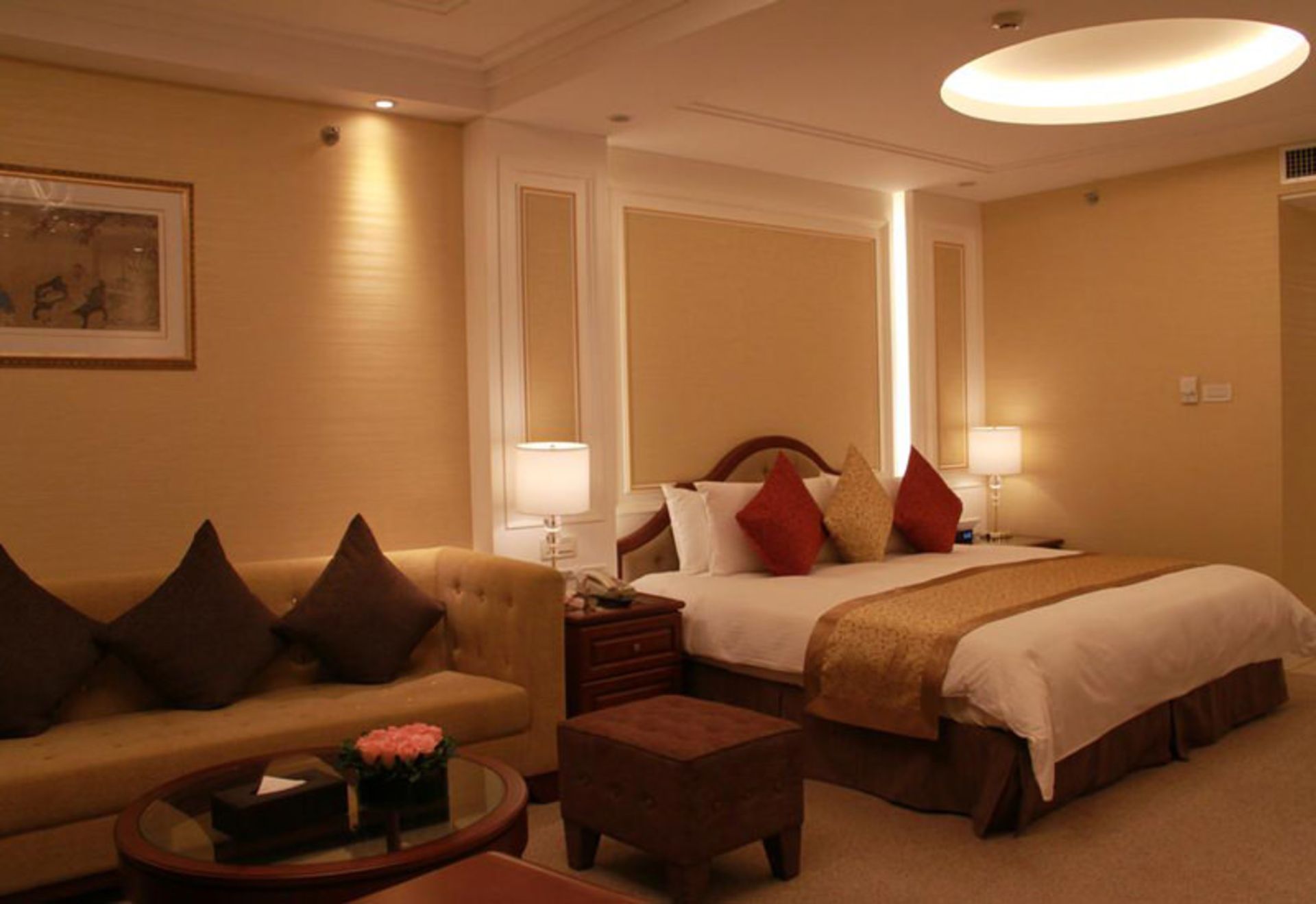 هتل سنترال شانگهای (Central Hotel Shanghai)