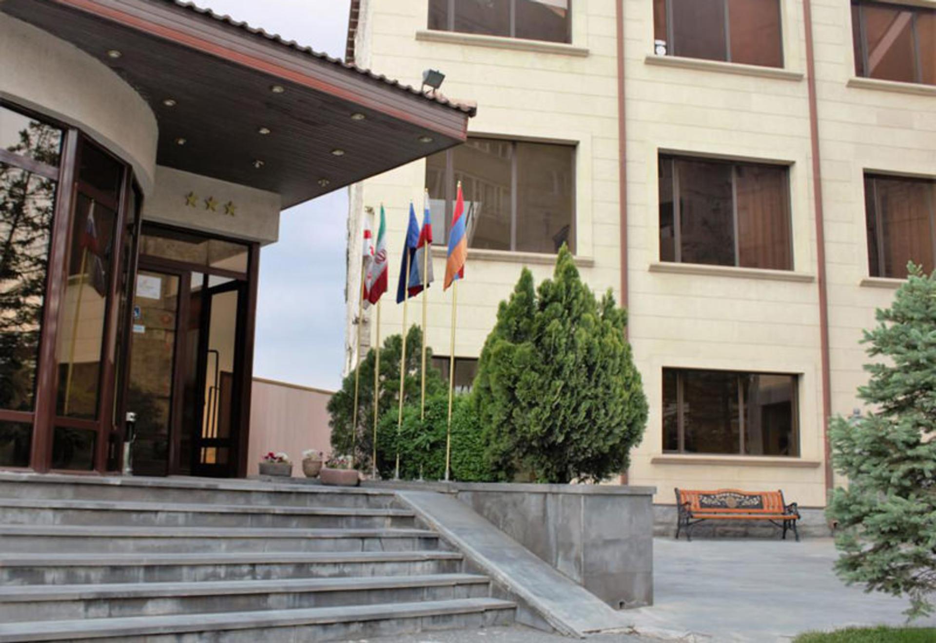 هتل الیمپیا (Olympia Hotel)