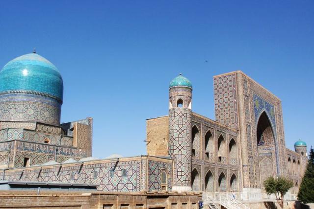 مدرسه طلاکاری