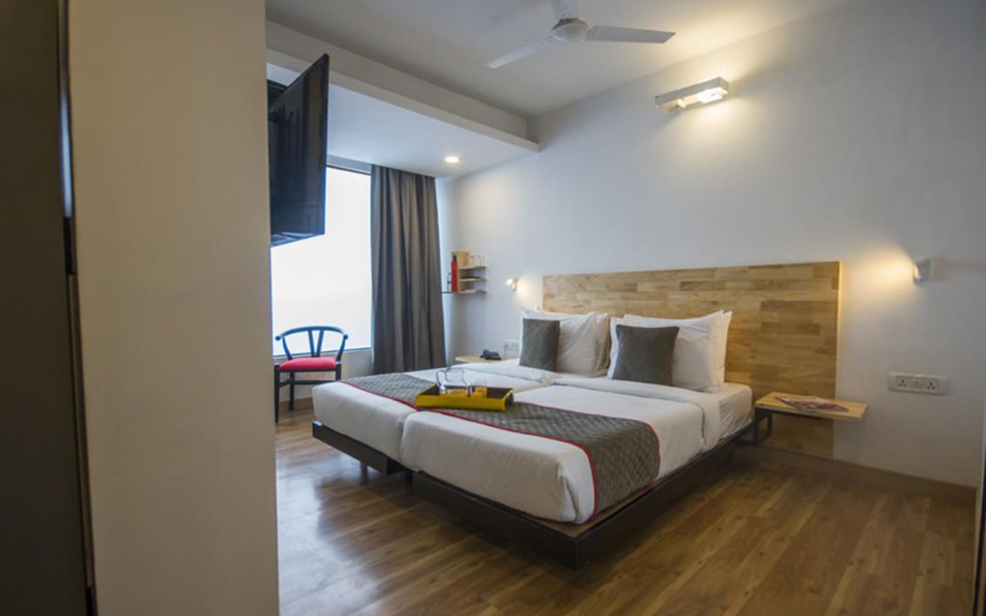 هتل اویو تون هوس اینترنشنال ایرپورت (OYO Townhouse 016 International Airport)