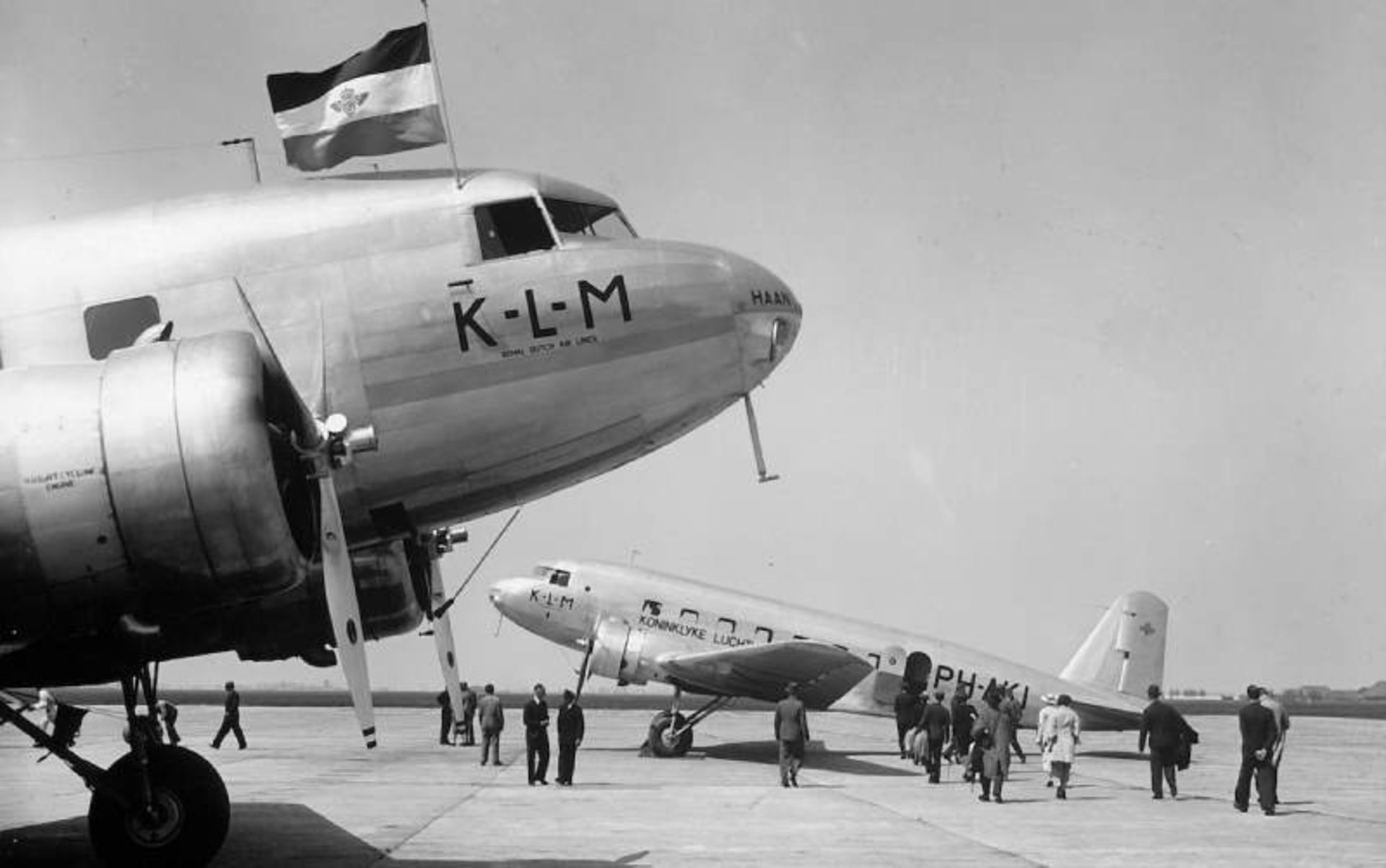 Douglas DC-2