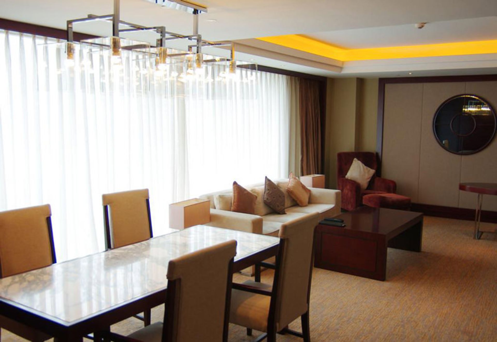 هتل شرایتون شانگهای هونگکو (Sheraton Shanghai Hongkou Hotel)