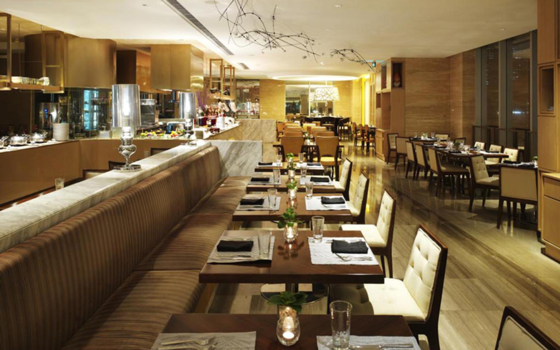 هتل شرایتون شانگهای هونگکو (Sheraton Shanghai Hongkou Hotel)