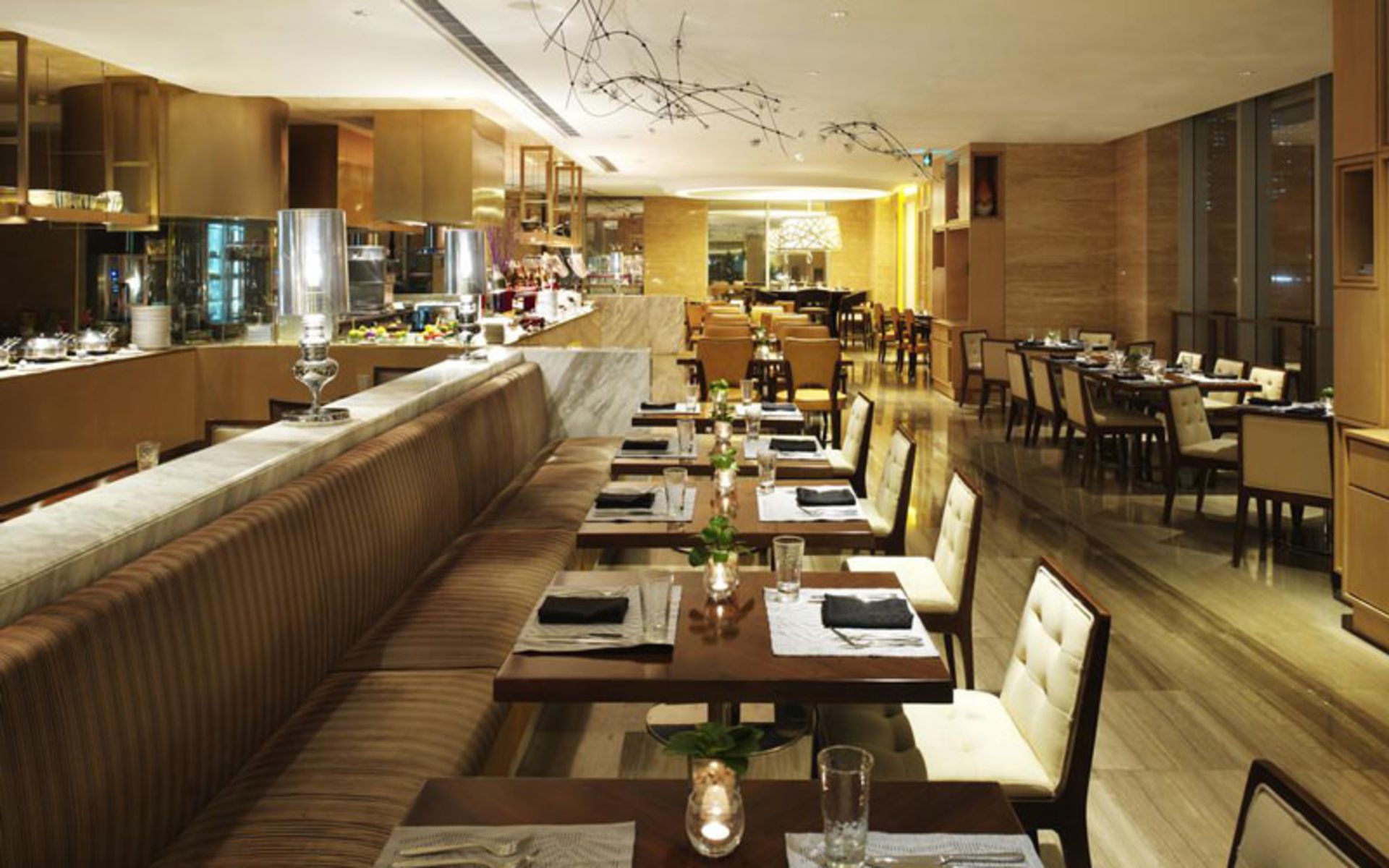 هتل شرایتون شانگهای هونگکو (Sheraton Shanghai Hongkou Hotel)
