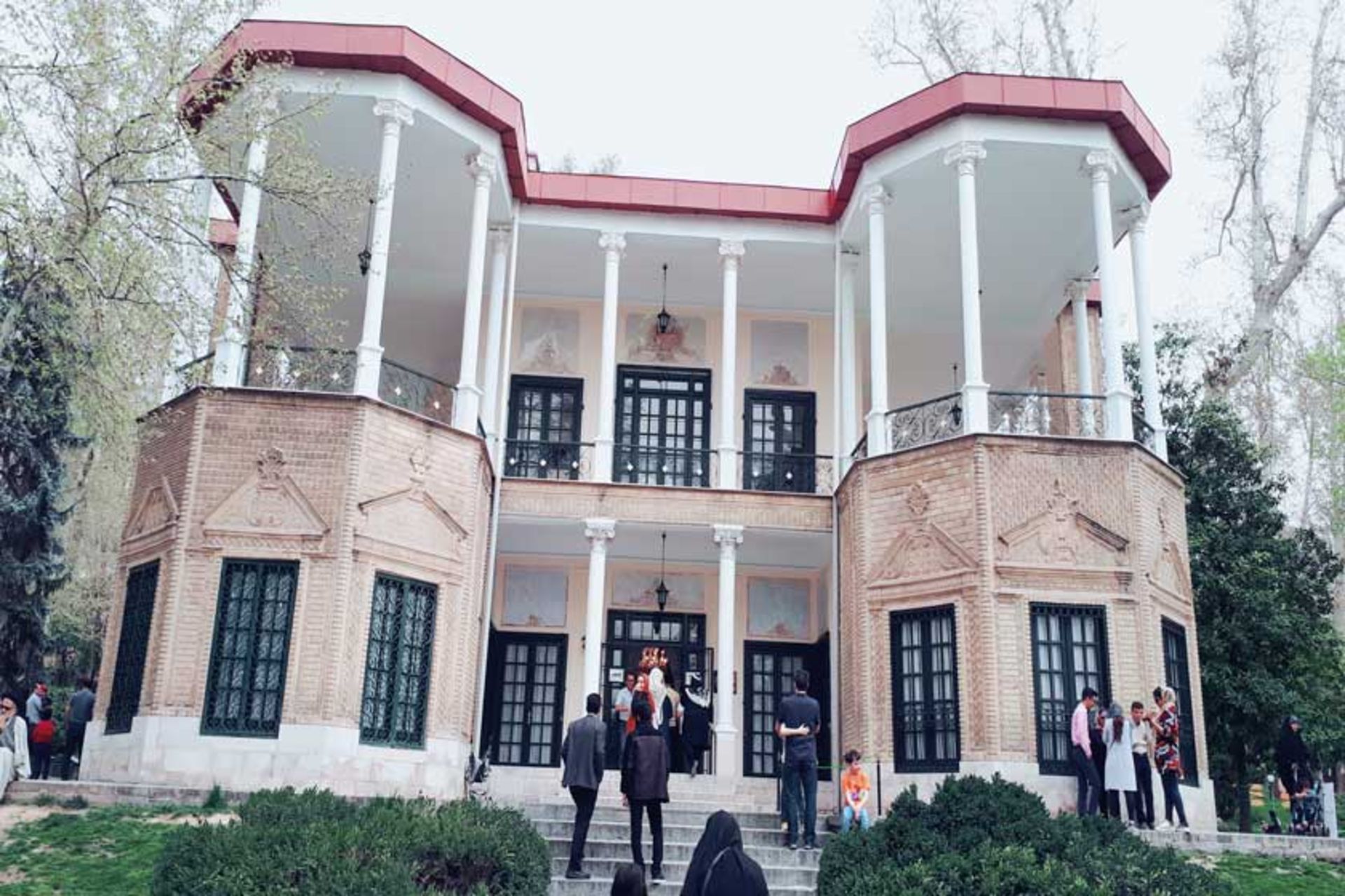 مجموعه نیاوران