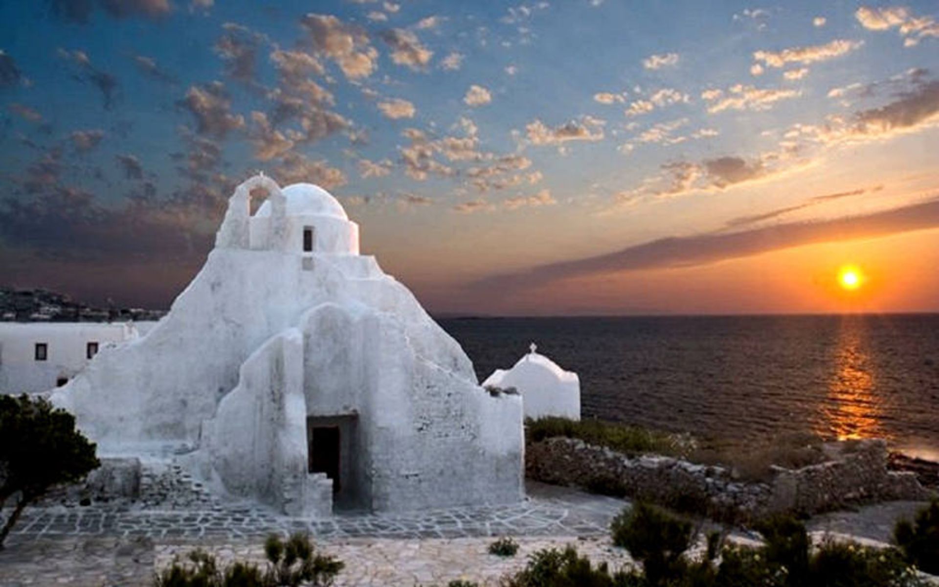 کلیسای لیدی پاراپورتیانی (Lady Paraportiani Church Mykonos)
