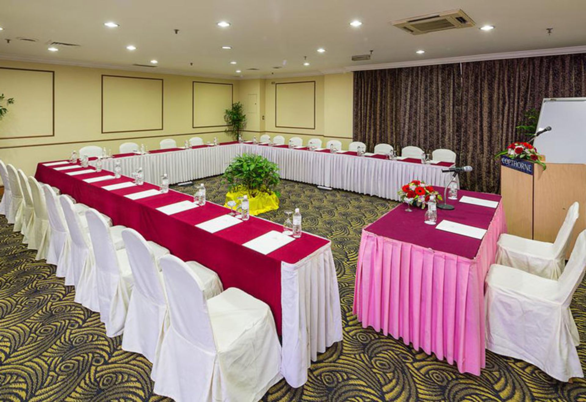 هتل کاپ ‌تورن ارکید پنانگ (Copthorne Orchid Hotel Penang)