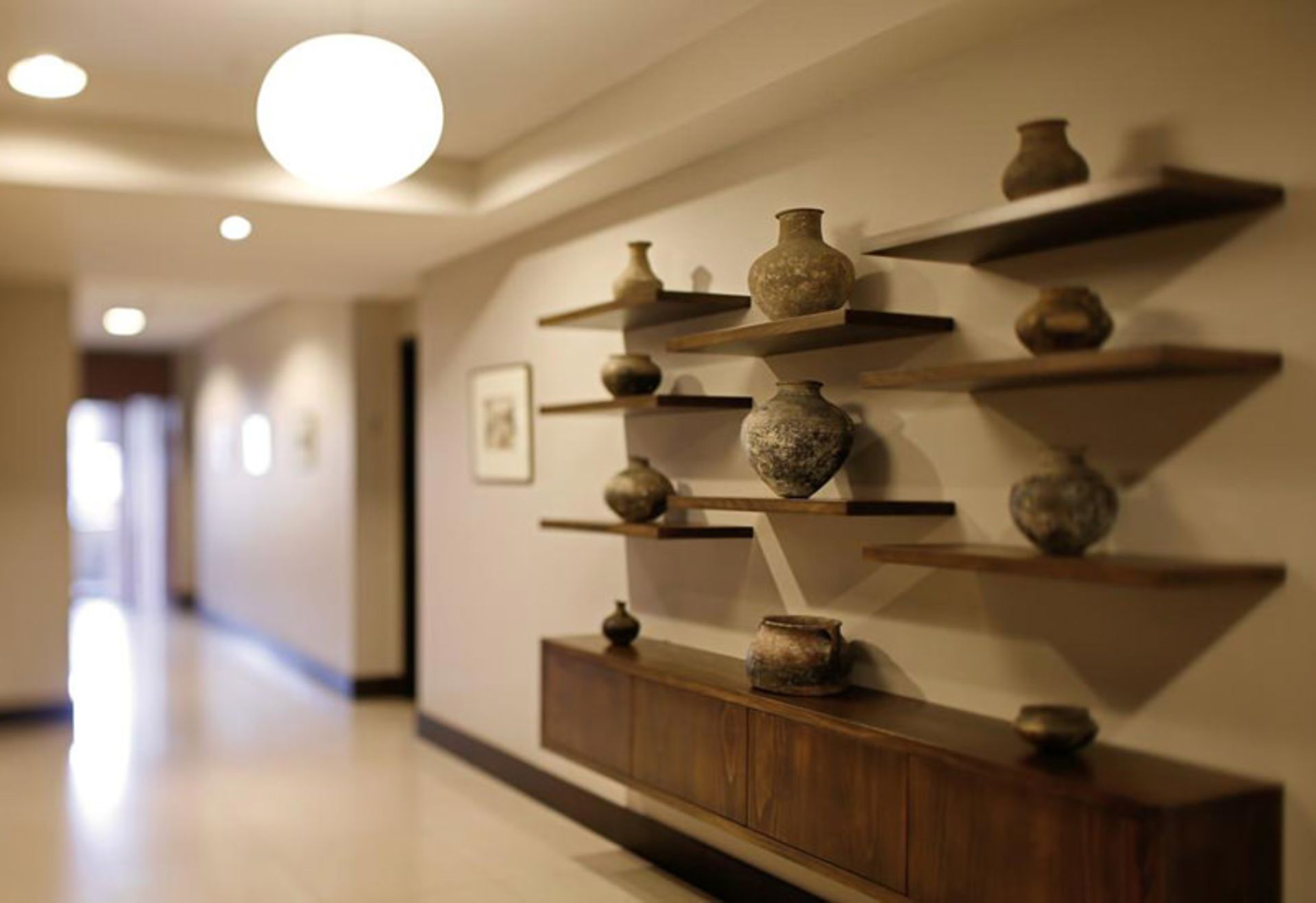 هتل مگ (Hotel Meg)