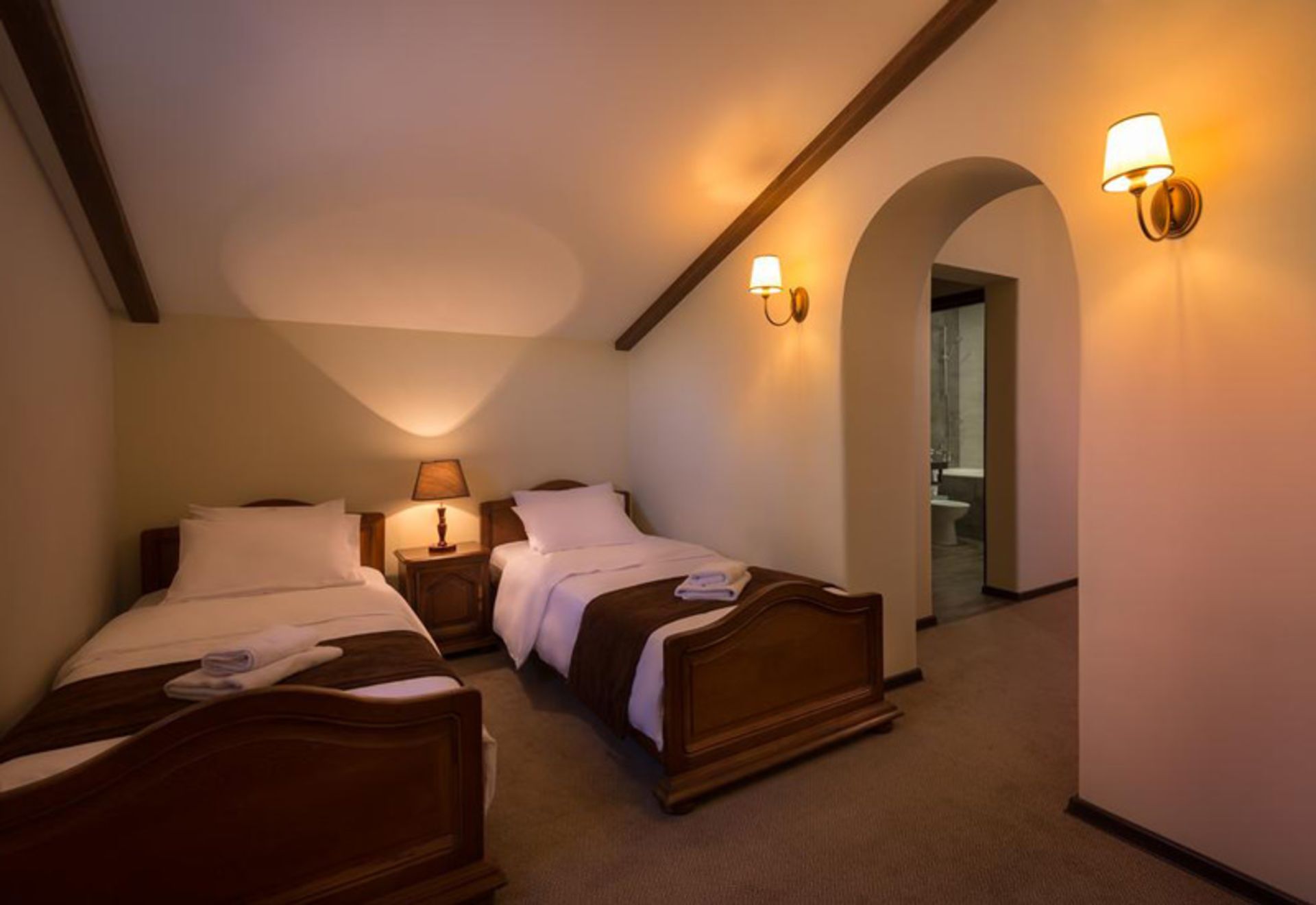 هتل الیمپیا (Olympia Hotel)