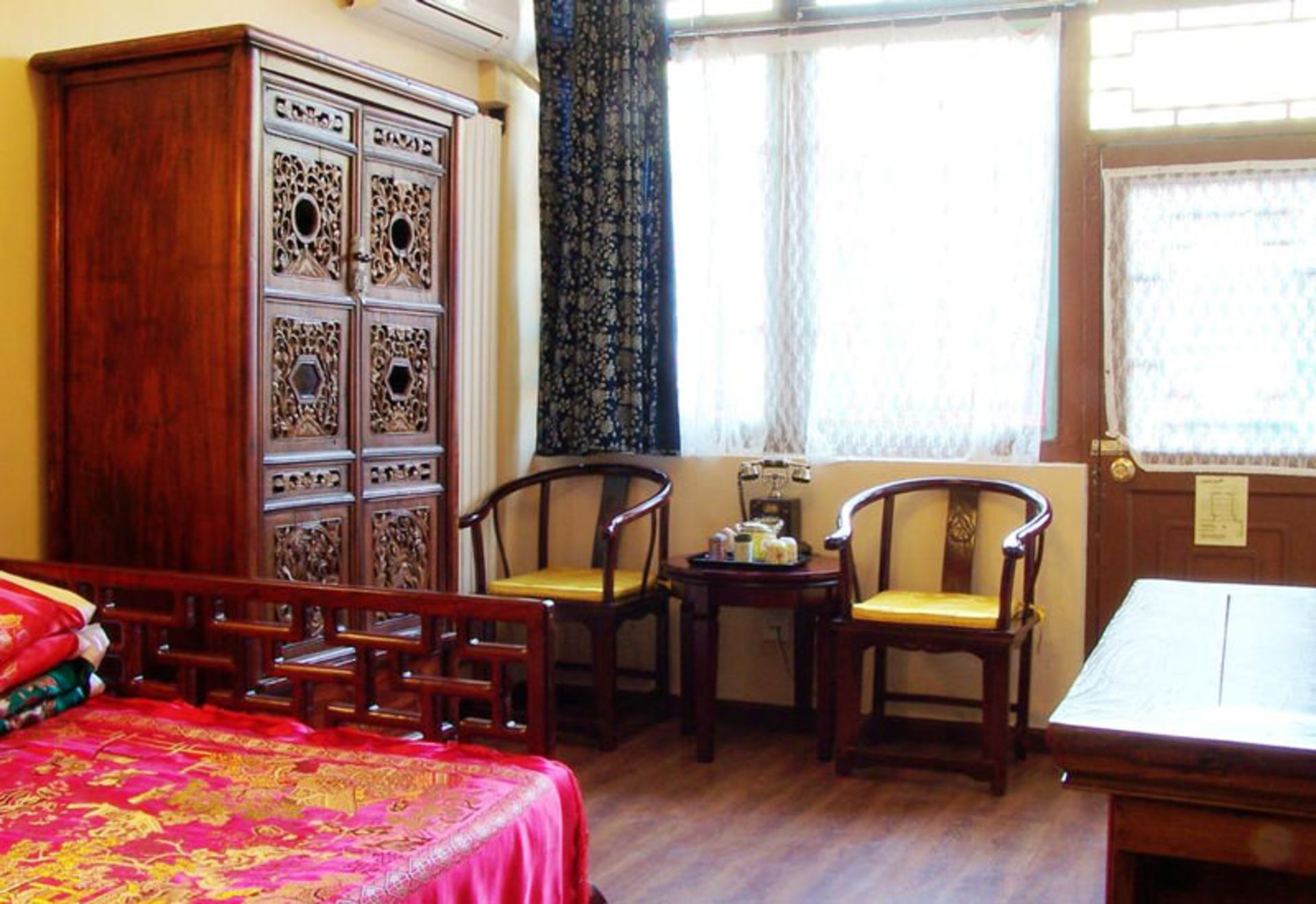 هتل دابل هپینس کرتی یارد (Beijing Double Happiness Courtyard Hotel)