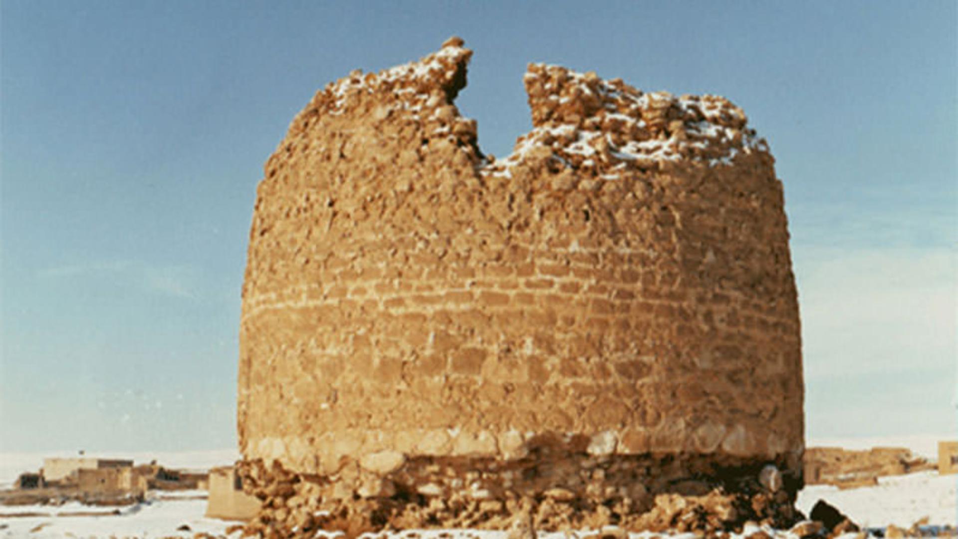 برج آجری اشقون بابا