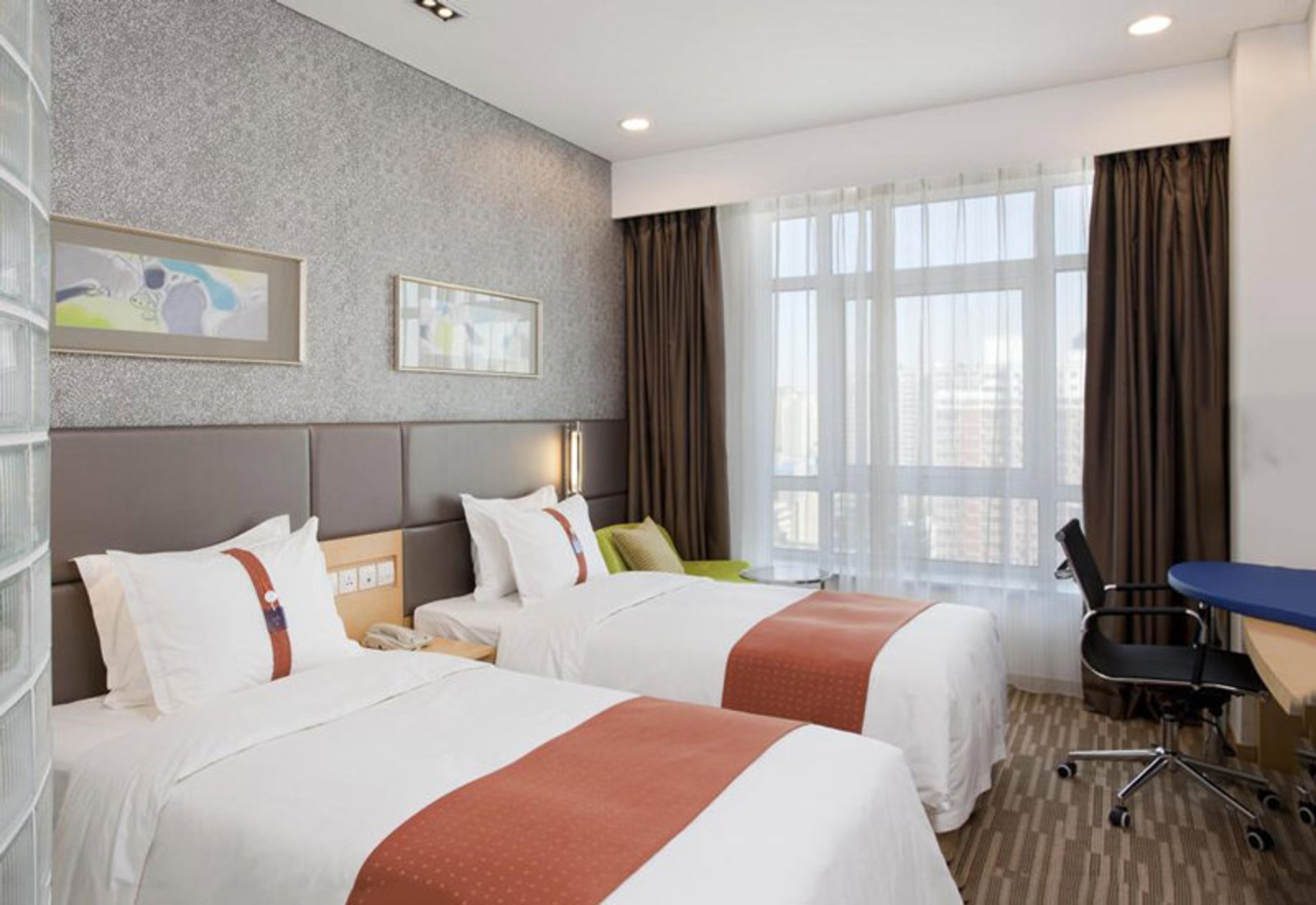 هتل هالیدی این اکسپرس دنگزیمن (Holiday Inn Express Beijing Dongzhimen)