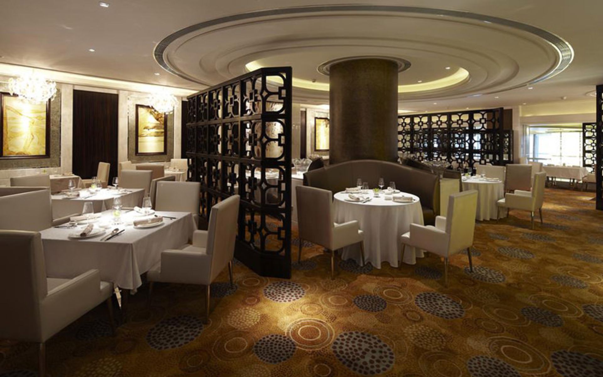 هتل جی‌دبلیو ماریوت شانگهای چانگ فنگ پارک (JW Marriott Hotel Shanghai Changfeng Park)