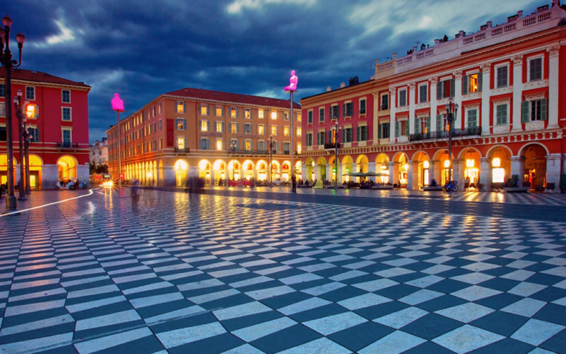 میدان ماسنا (Place Massena)