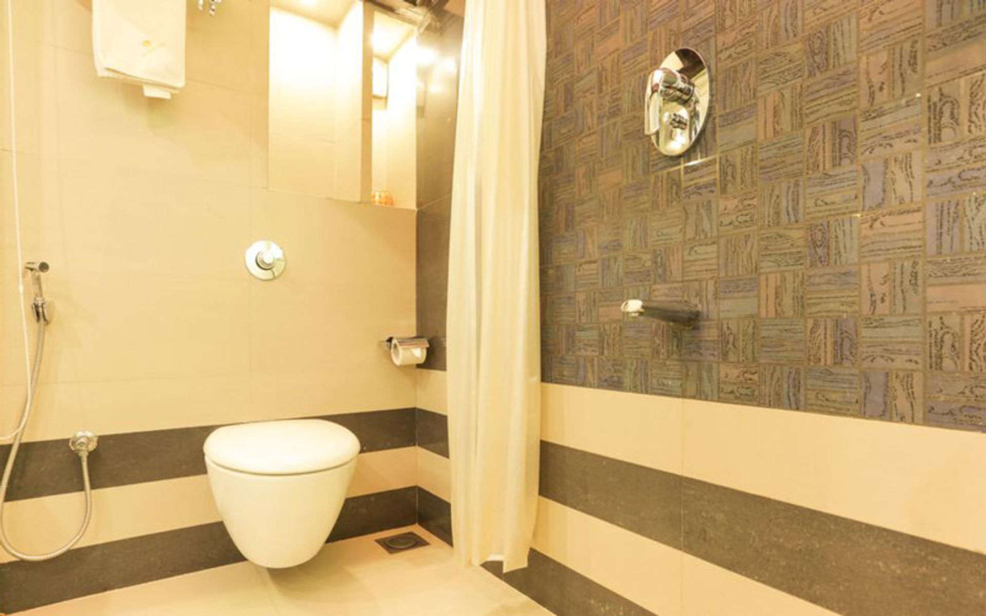 هتل تریبو سلکت متروپلیس بمبئی (Treebo Select Metropolis Mumbai)