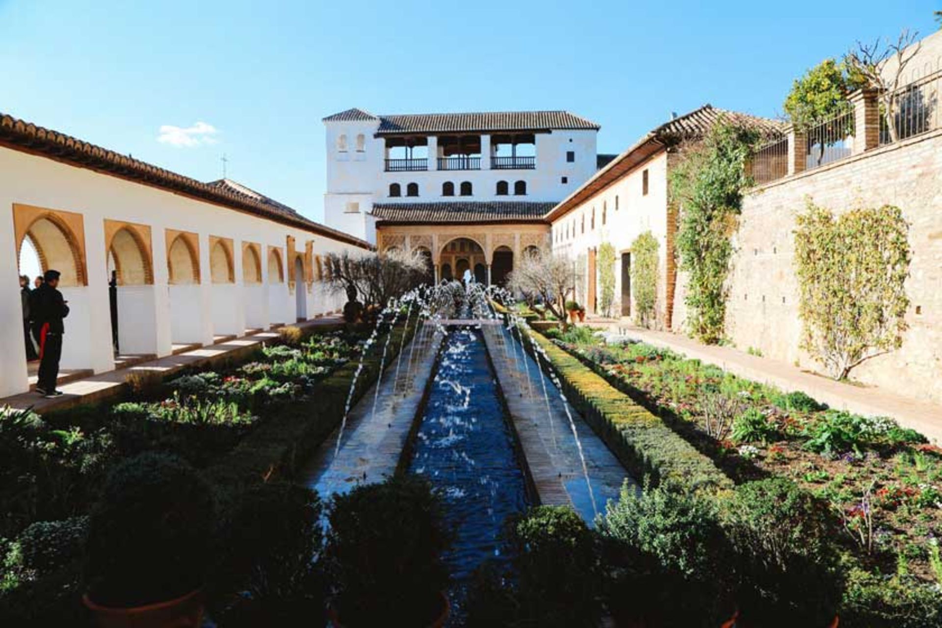 گرانادا در یک نگاه