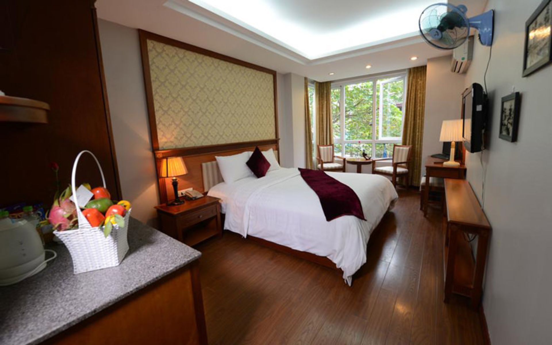 هتل گلدن لجند (Golden Legend Hotel)