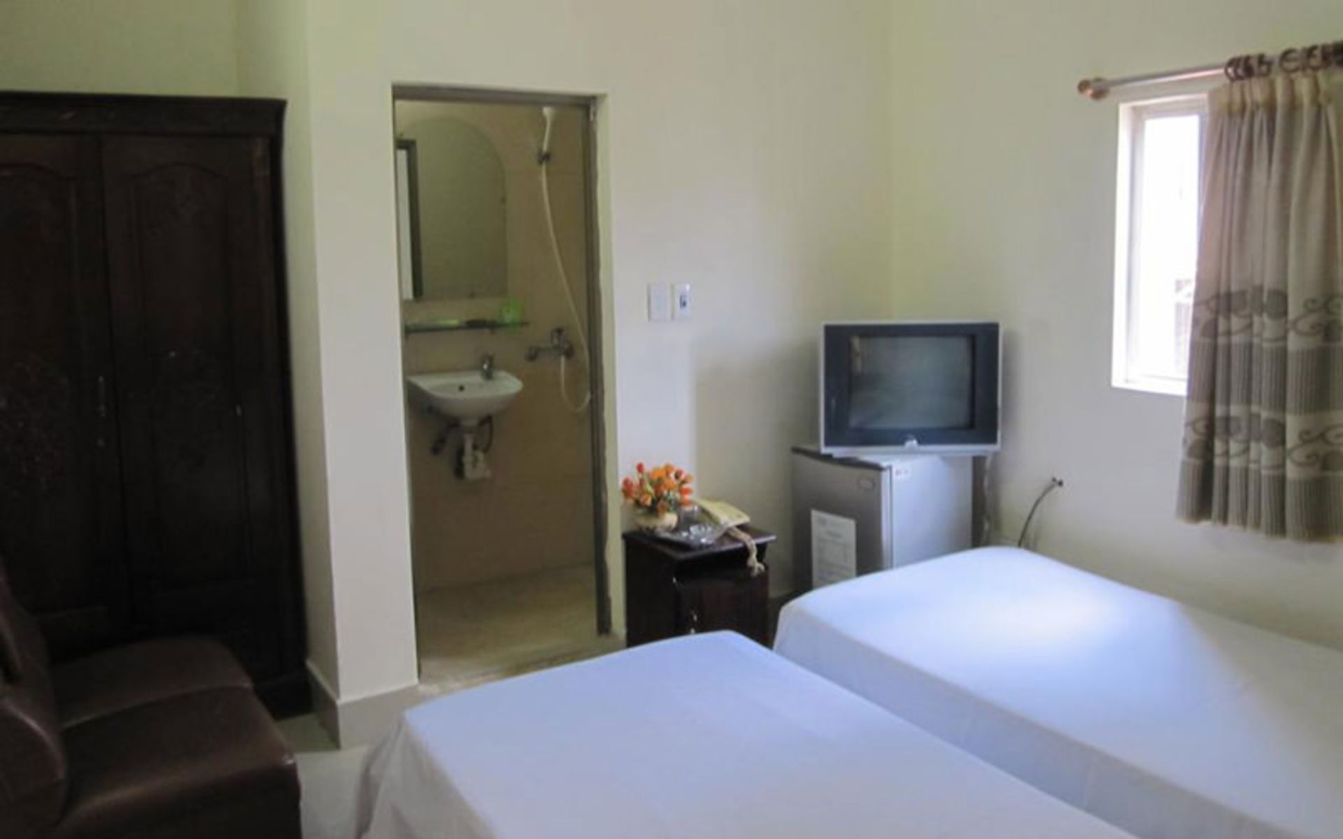 هتل کاملیا ۶ (Camellia Hotel 6)