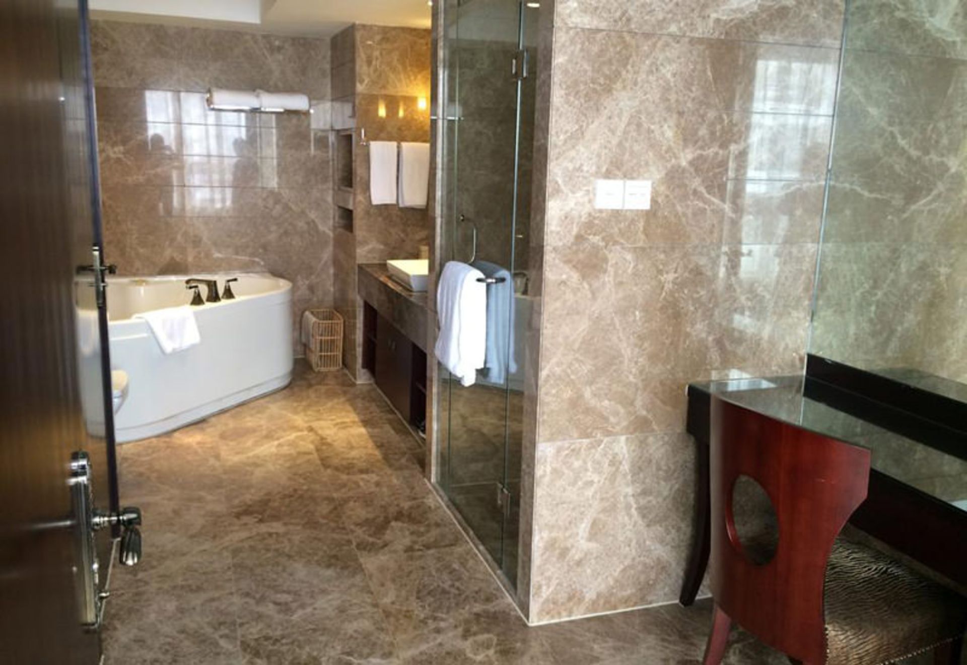 هتل شانگهای گرین لند جیولانگ (Shanghai Greenland Jiulong Hotel)