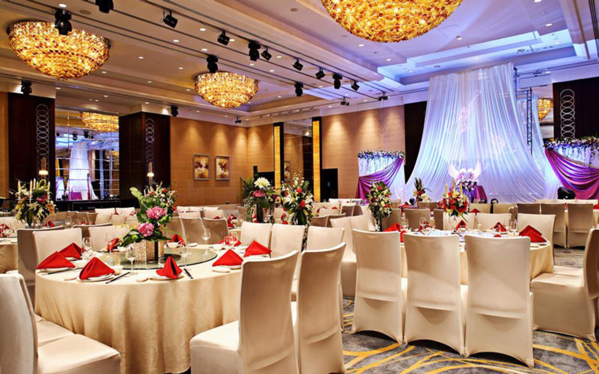 هتل جی‌دبلیو ماریوت شانگهای چانگ فنگ پارک (JW Marriott Hotel Shanghai Changfeng Park)