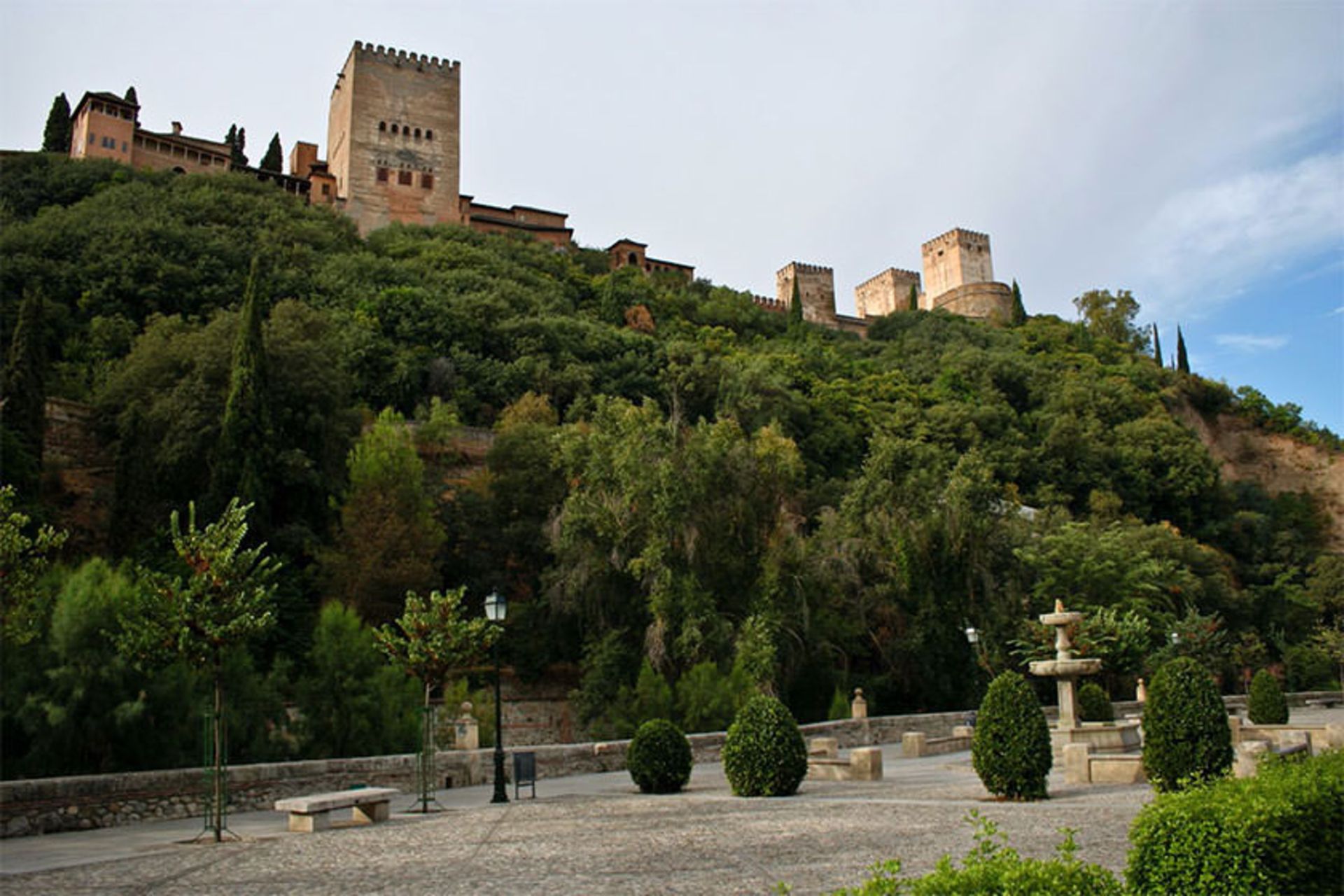 Paseo de los Tristes