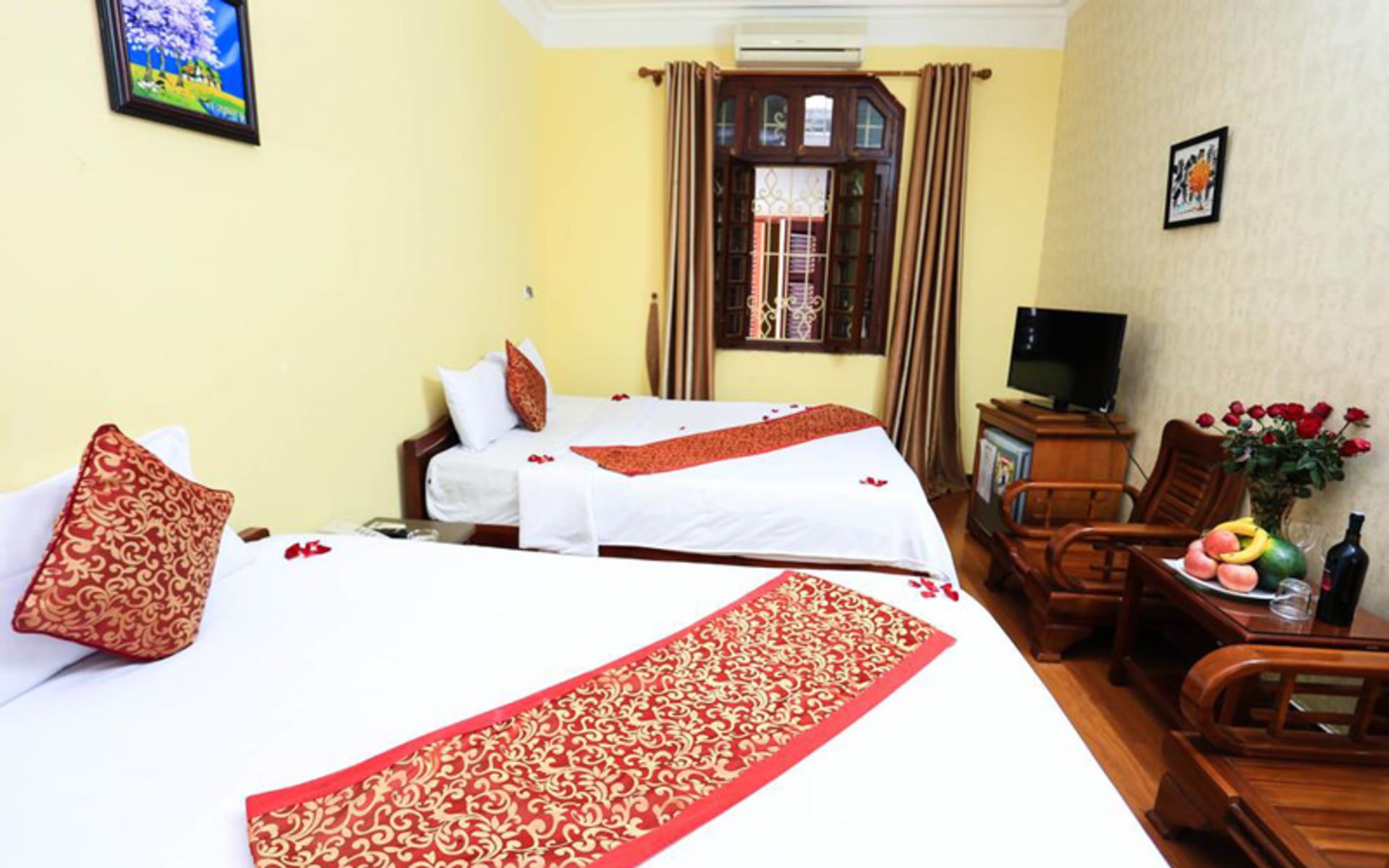 هتل گرند هالیدی ۲ (Grand Holiday Hotel 2)