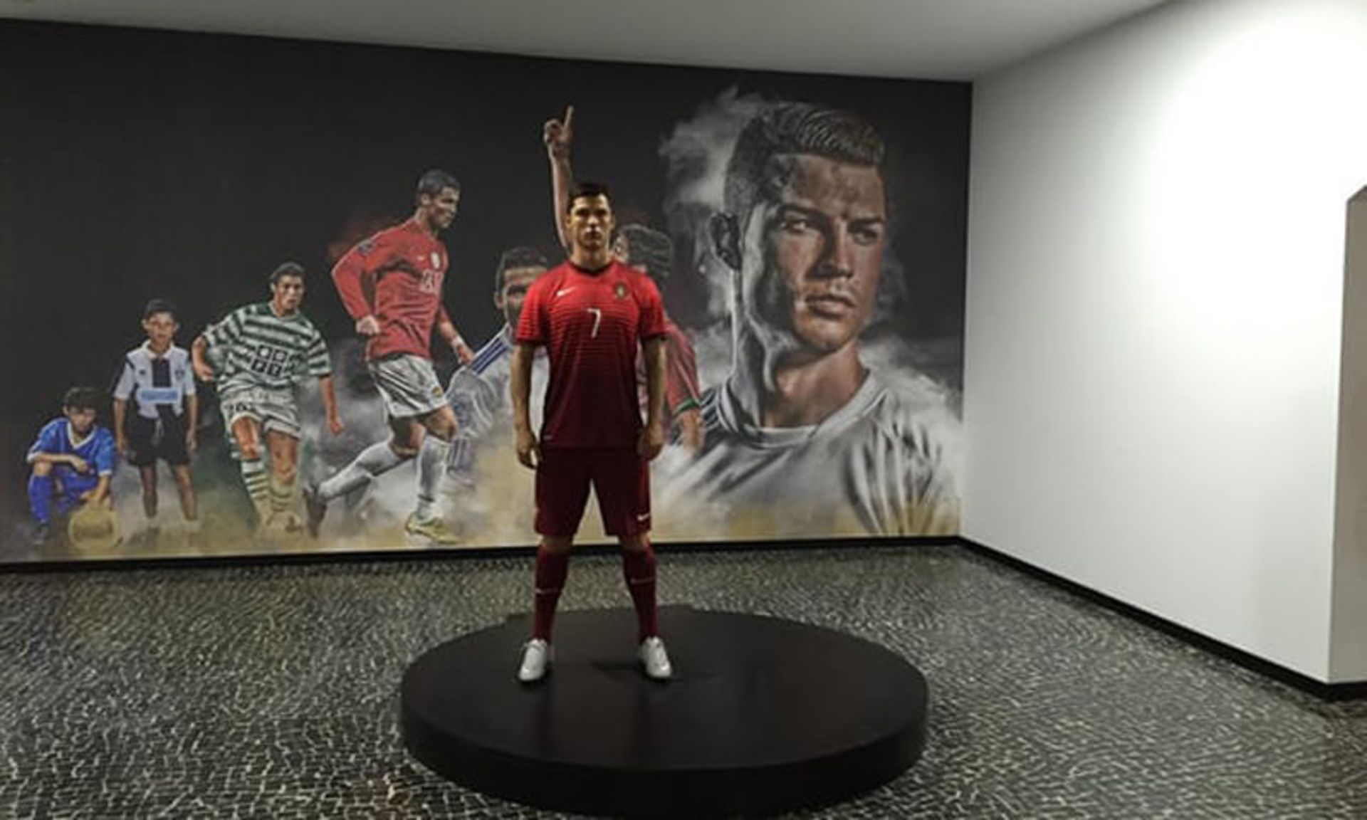 2018-8-8e52918a-25f8-4291-a27b-be5dddbee973