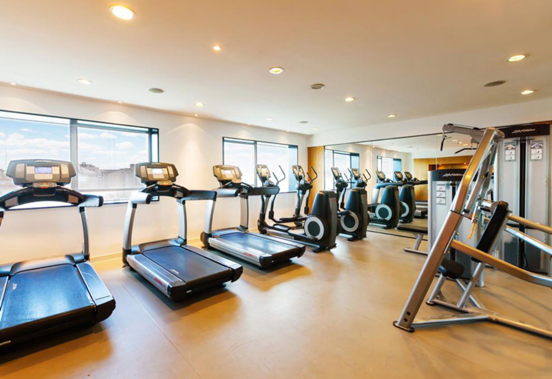 هتل پنتا بیجینگ (pentahotel Beijing)