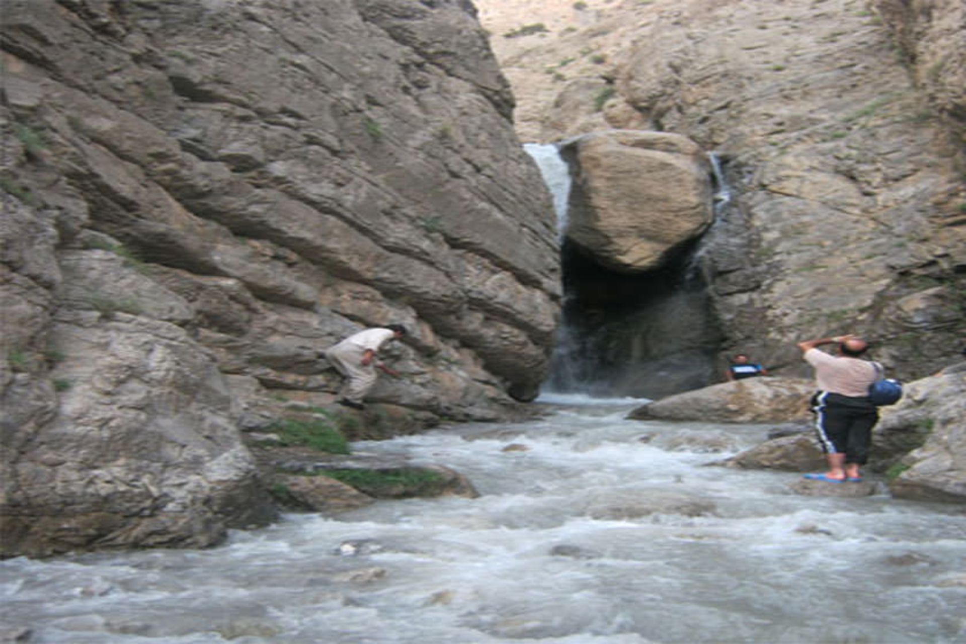 آبشار تنگ نمک یاسوج