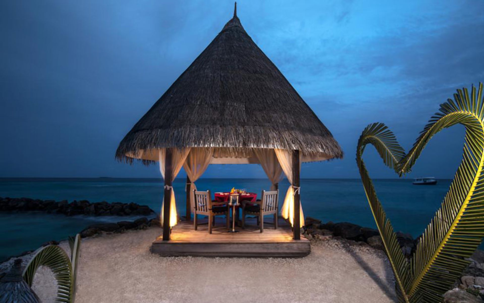 هتل ویوانتا بای تاج کورال ریف (Vivanta By Taj - Coral Reef)