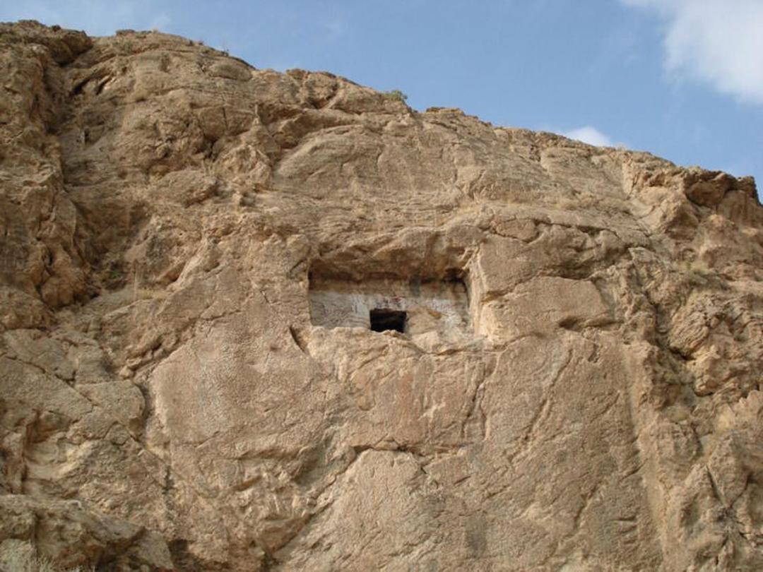 گوردخمه فرهاد و شیرین