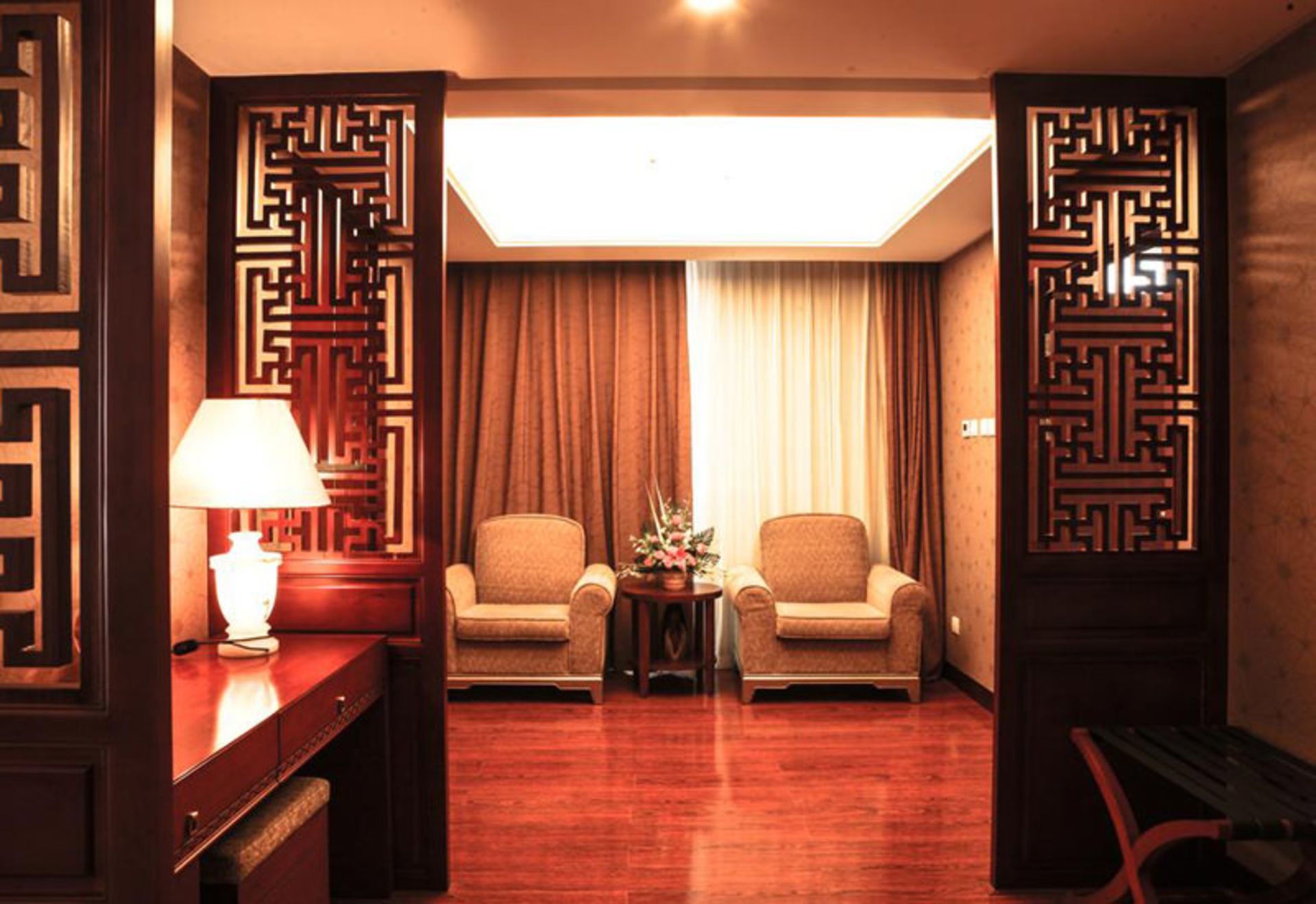 هتل اینر مونگولیا گرند (Inner Mongolia Grand Hotel)