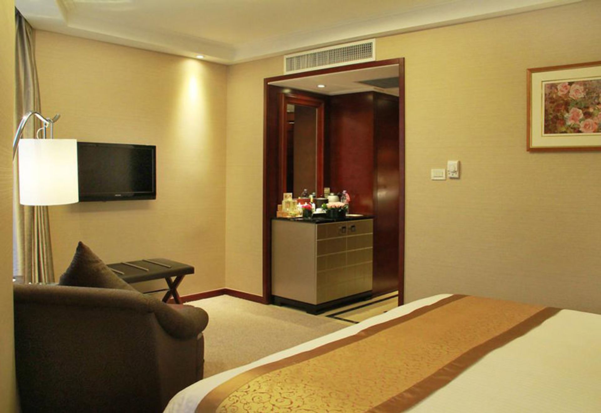 هتل سنترال شانگهای (Central Hotel Shanghai)