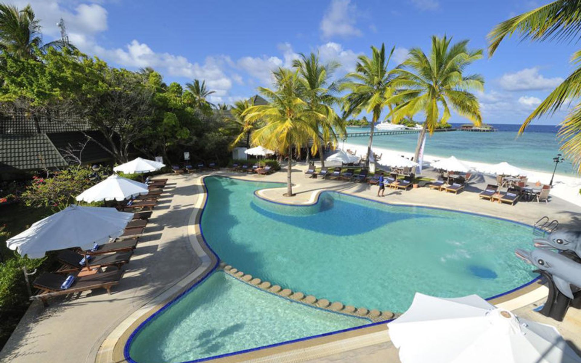 هتل پارادایس آیلند ریزورت اَند اسپا (Paradise Island Resort & Spa)