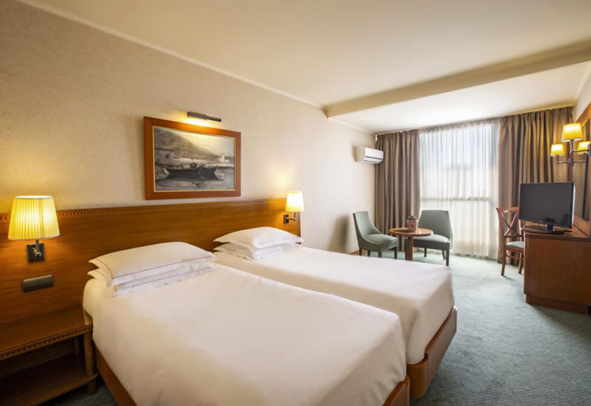 هتل پرزیدنت (President Hotel)