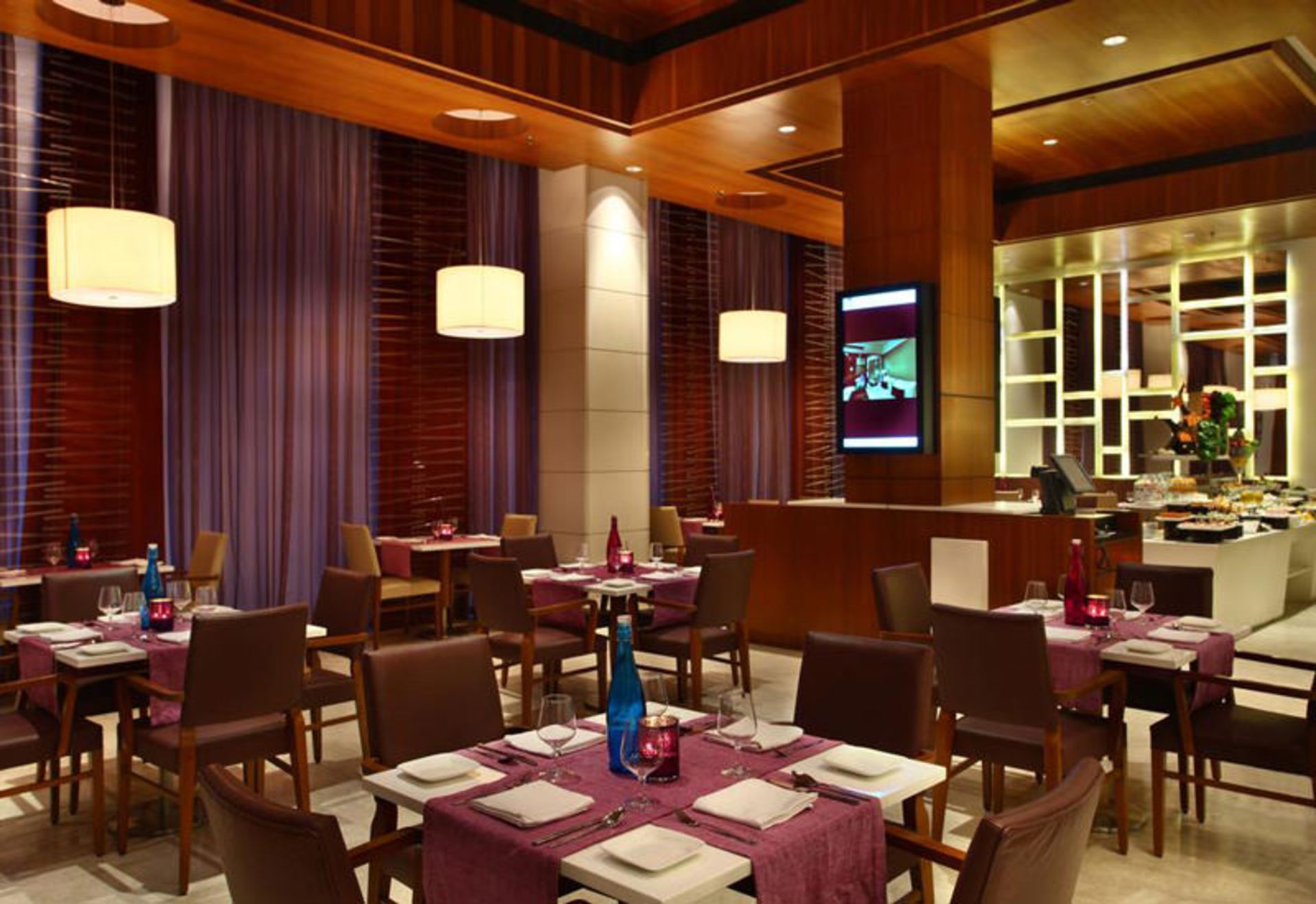 هتل پارک پلازا شاهدارا (Park Plaza Shahdara)