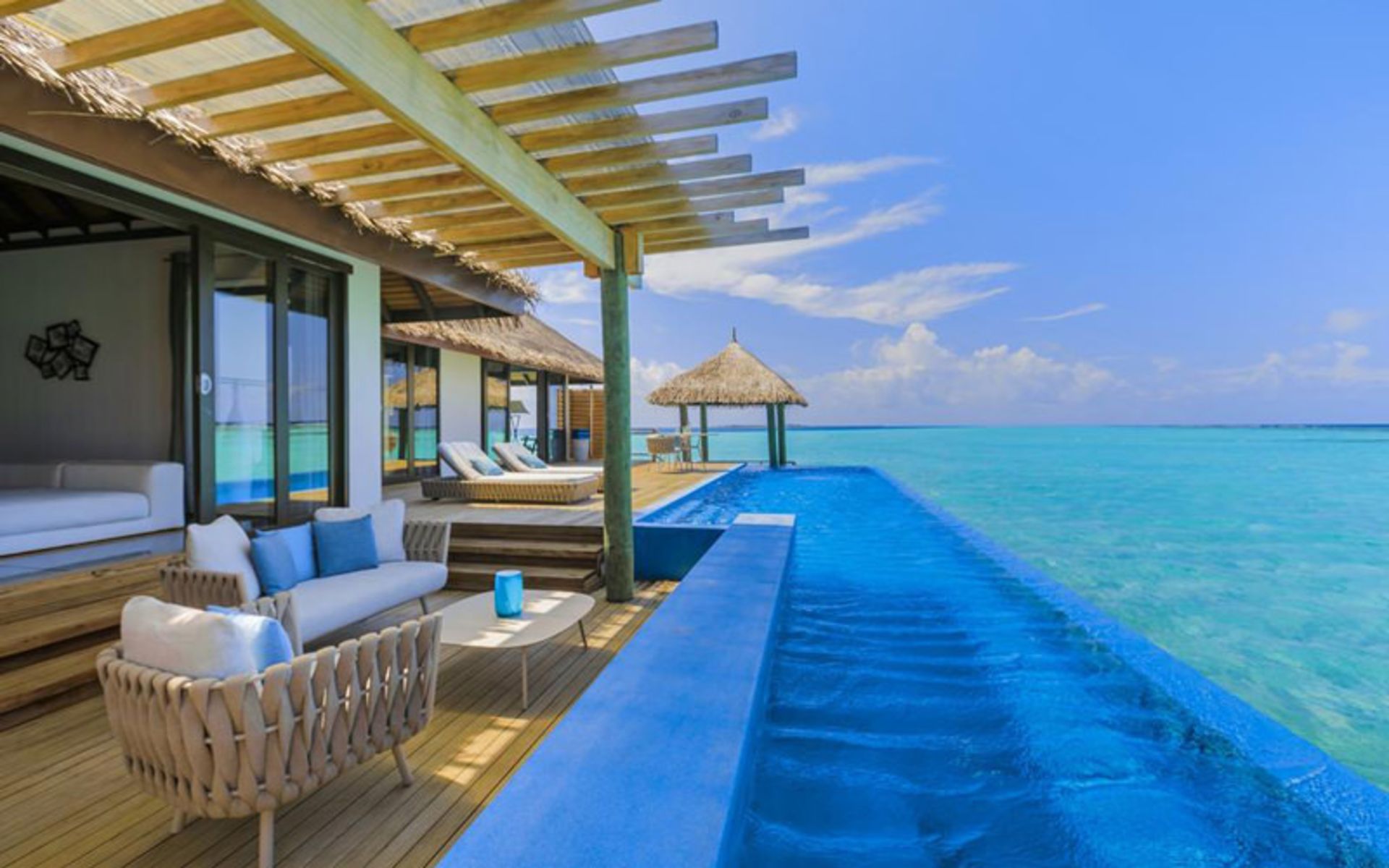 هتل وِلاسارو مالدیوز (Velassaru Maldives)