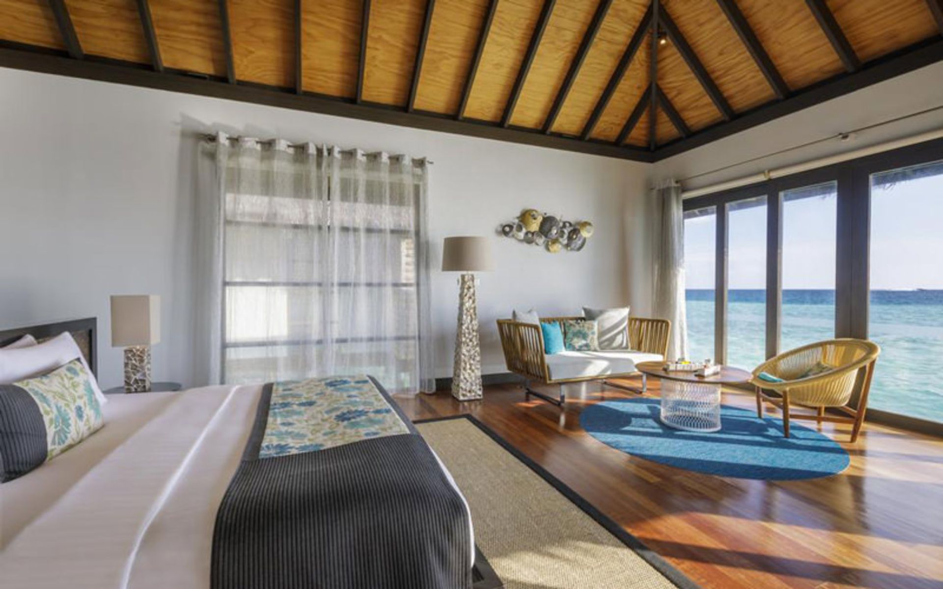 هتل وِلاسارو مالدیوز (Velassaru Maldives)