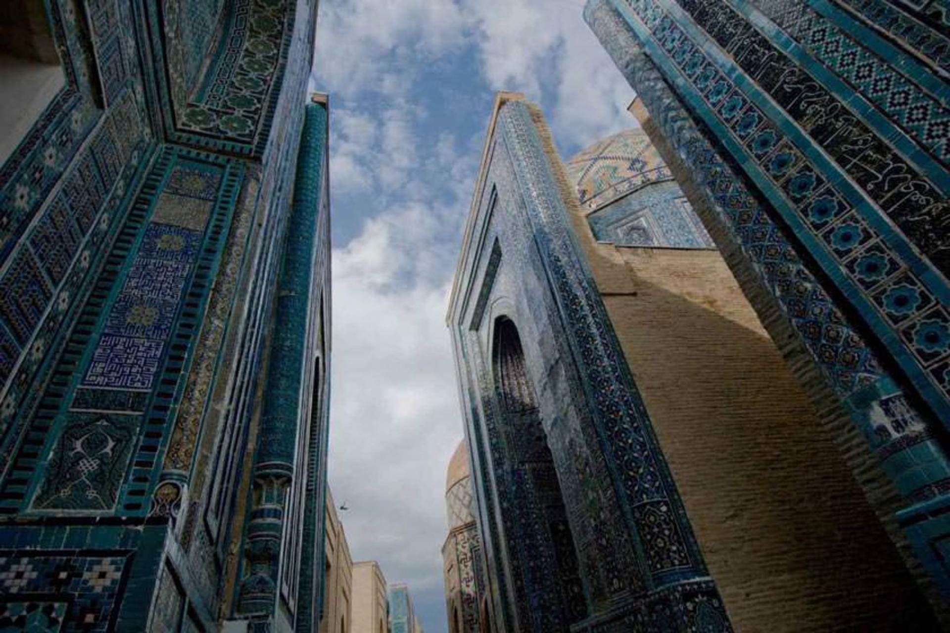 آرامگاه شاه زنده