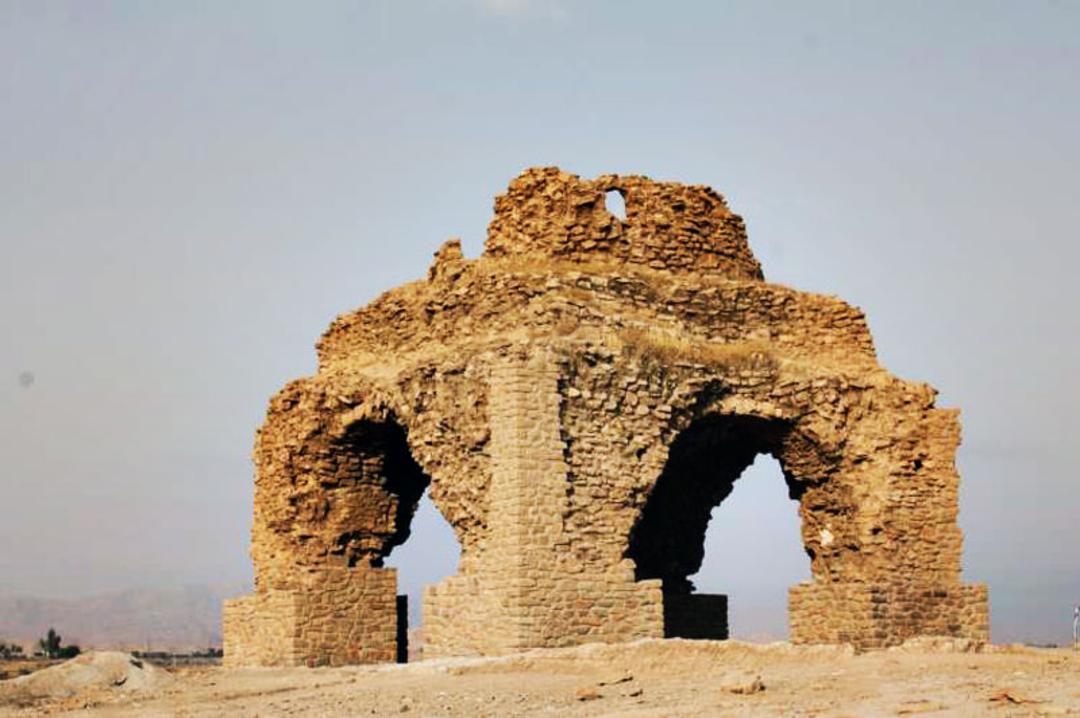 چهارطاقی خیراباد